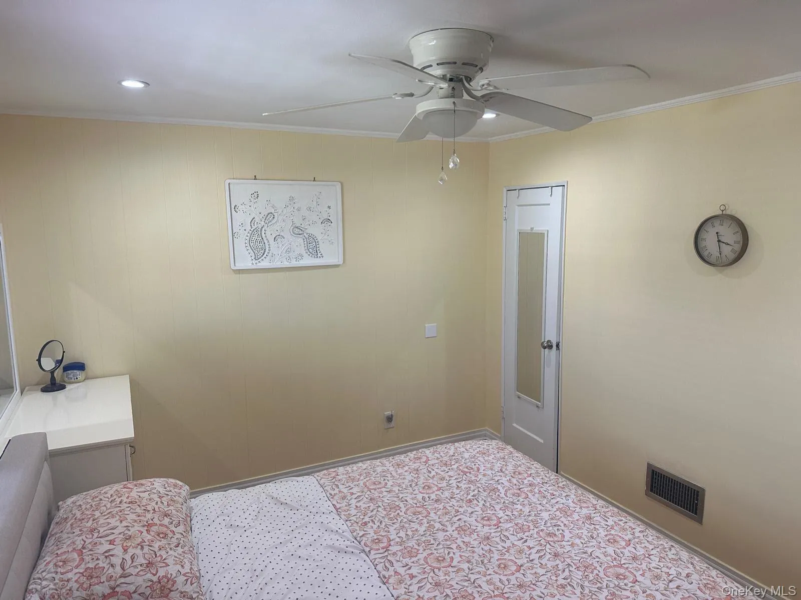 32 Terrace Place, Oyster Bay, NY, 4 Bedrooms Bedrooms, 10 Rooms Rooms,3 BathroomsBathrooms,Residential Lease,For Rent,Terrace,0,1047954 32 Terrace Place, Oyster Bay, NY, 4 Bedrooms Bedrooms, 10 Rooms Rooms,3 BathroomsBathrooms,Residential Lease,For Rent,Terrace,0,1047954