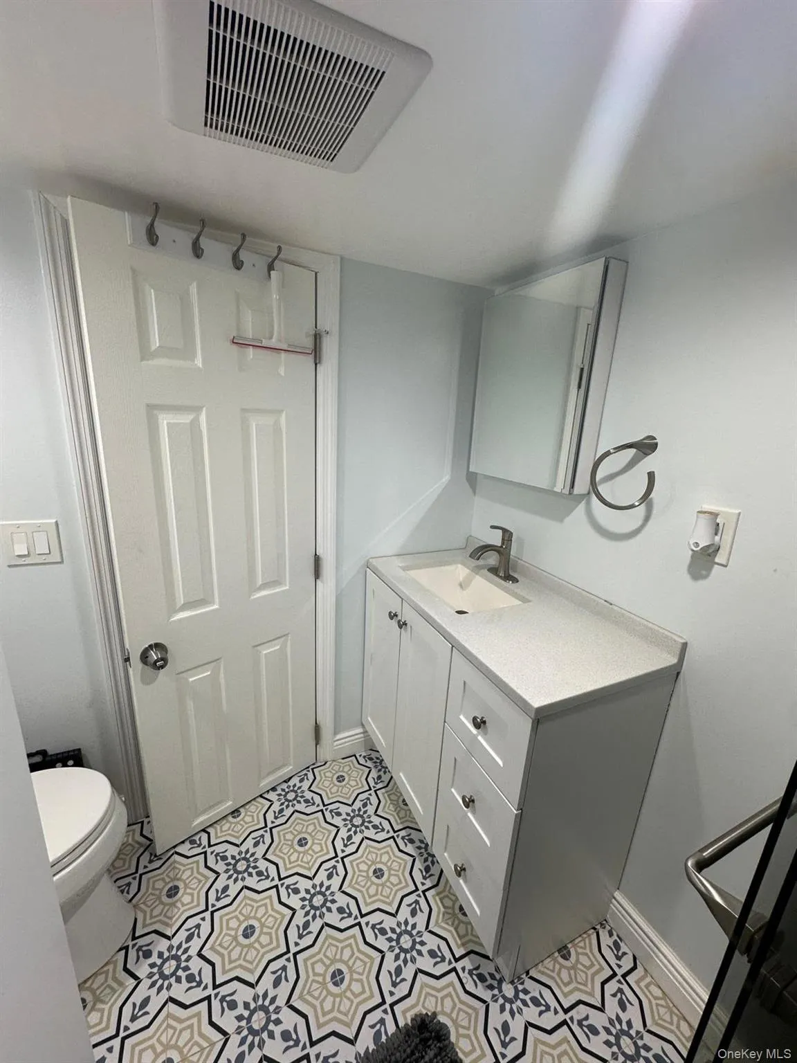 32 Terrace Place, Oyster Bay, NY, 4 Bedrooms Bedrooms, 10 Rooms Rooms,3 BathroomsBathrooms,Residential Lease,For Rent,Terrace,0,1047954 32 Terrace Place, Oyster Bay, NY, 4 Bedrooms Bedrooms, 10 Rooms Rooms,3 BathroomsBathrooms,Residential Lease,For Rent,Terrace,0,1047954