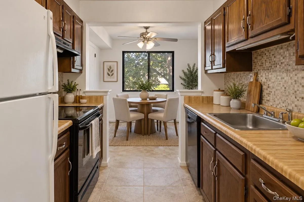 Virtually staged to illustrate potential furniture placement and décor. Virtually staged to illustrate potential furniture placement and décor.