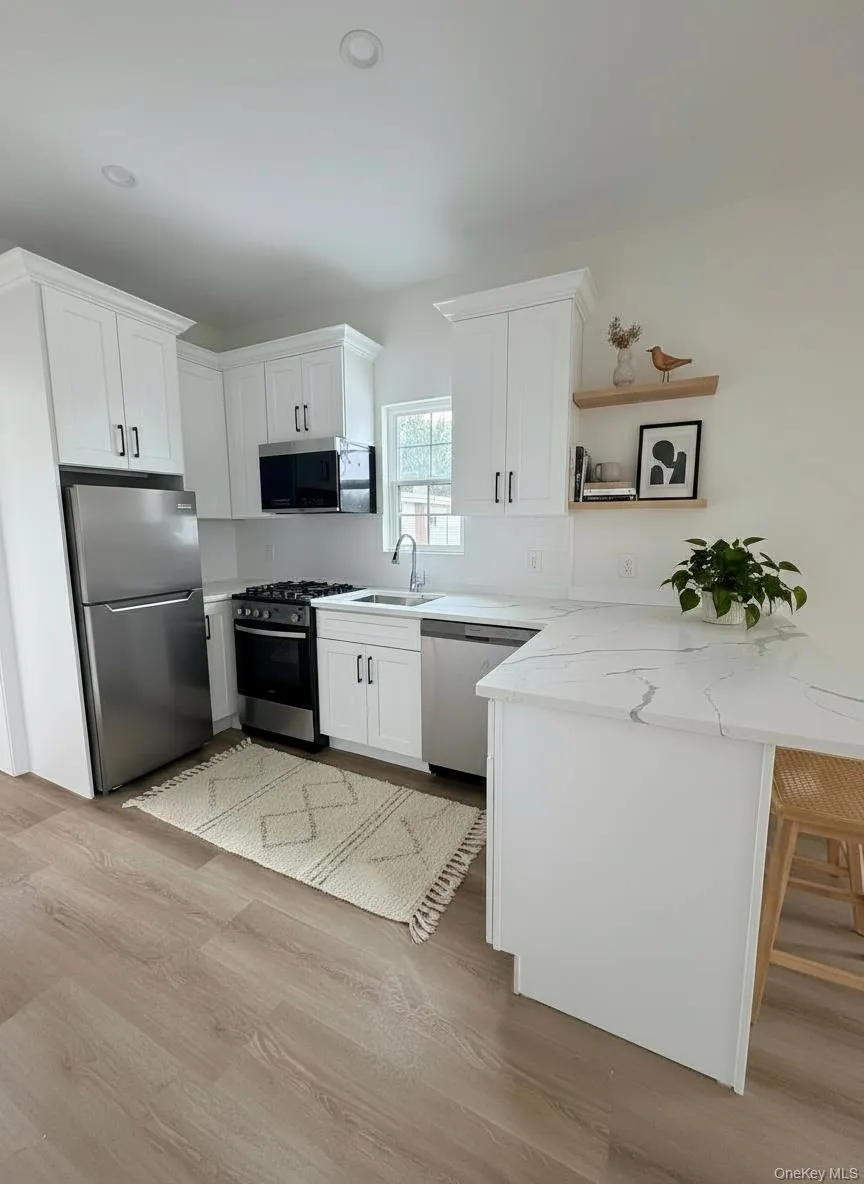 1220 Doges Prom, Babylon, NY, 1 Bedroom Bedrooms, 3 Room Rooms,1 BathroomBathrooms,Residential Lease,For Rent,Doges Prom,0,1047962 1220 Doges Prom, Babylon, NY, 1 Bedroom Bedrooms, 3 Room Rooms,1 BathroomBathrooms,Residential Lease,For Rent,Doges Prom,0,1047962