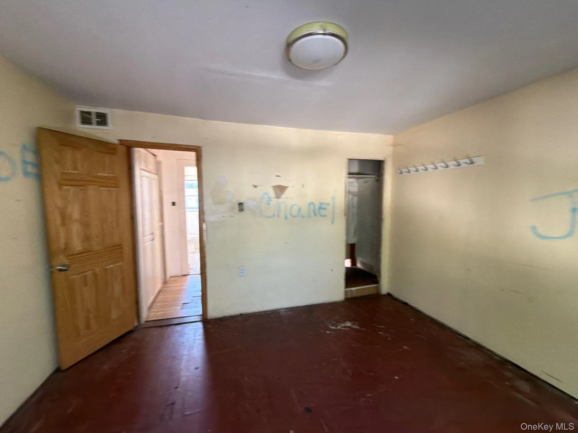 118-19 152nd Street, New York, NY, 2 Bedrooms Bedrooms, 5 Rooms Rooms,1 BathroomBathrooms,Residential,For Rent,152nd,0,1047964 118-19 152nd Street, New York, NY, 2 Bedrooms Bedrooms, 5 Rooms Rooms,1 BathroomBathrooms,Residential,For Rent,152nd,0,1047964