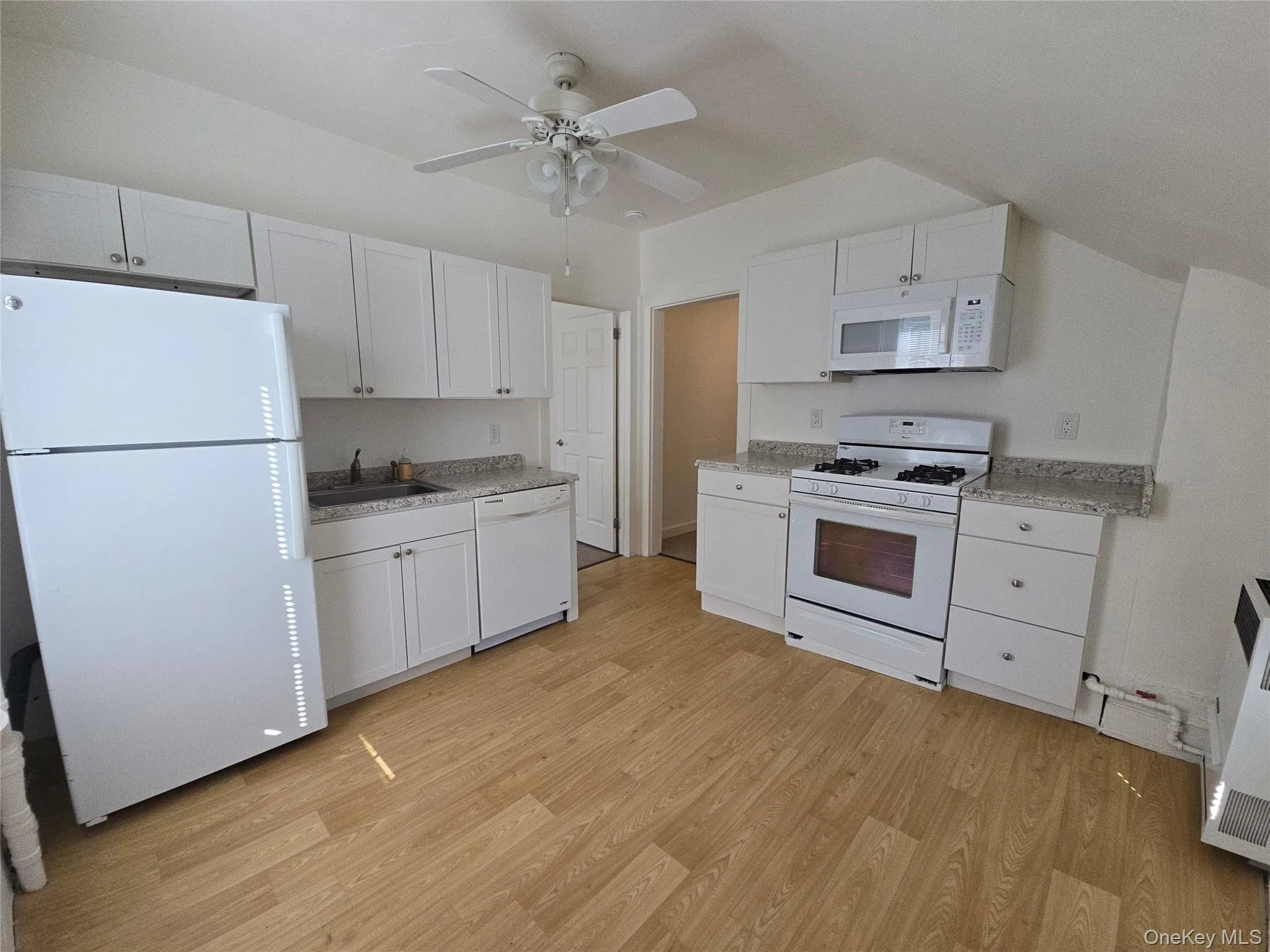 291 Main Street, Cornwall, NY, 2 Bedrooms Bedrooms, 5 Rooms Rooms,1 BathroomBathrooms,Residential Lease,For Rent,Main,0,1047966 291 Main Street, Cornwall, NY, 2 Bedrooms Bedrooms, 5 Rooms Rooms,1 BathroomBathrooms,Residential Lease,For Rent,Main,0,1047966
