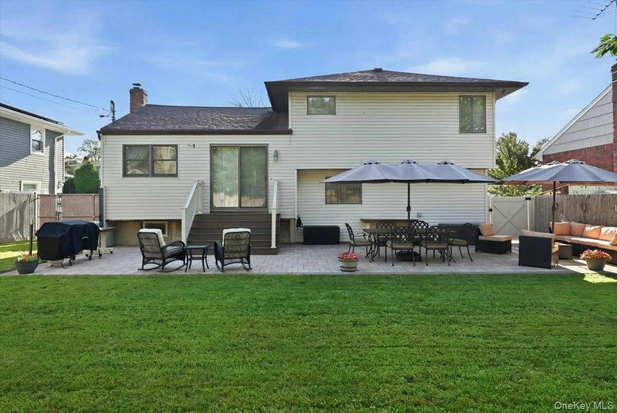 1420 Holiday Park Drive, Hempstead, NY, 4 Bedrooms Bedrooms, 8 Rooms Rooms,2 BathroomsBathrooms,Residential,For Rent,Holiday Park,0,1047968 1420 Holiday Park Drive, Hempstead, NY, 4 Bedrooms Bedrooms, 8 Rooms Rooms,2 BathroomsBathrooms,Residential,For Rent,Holiday Park,0,1047968