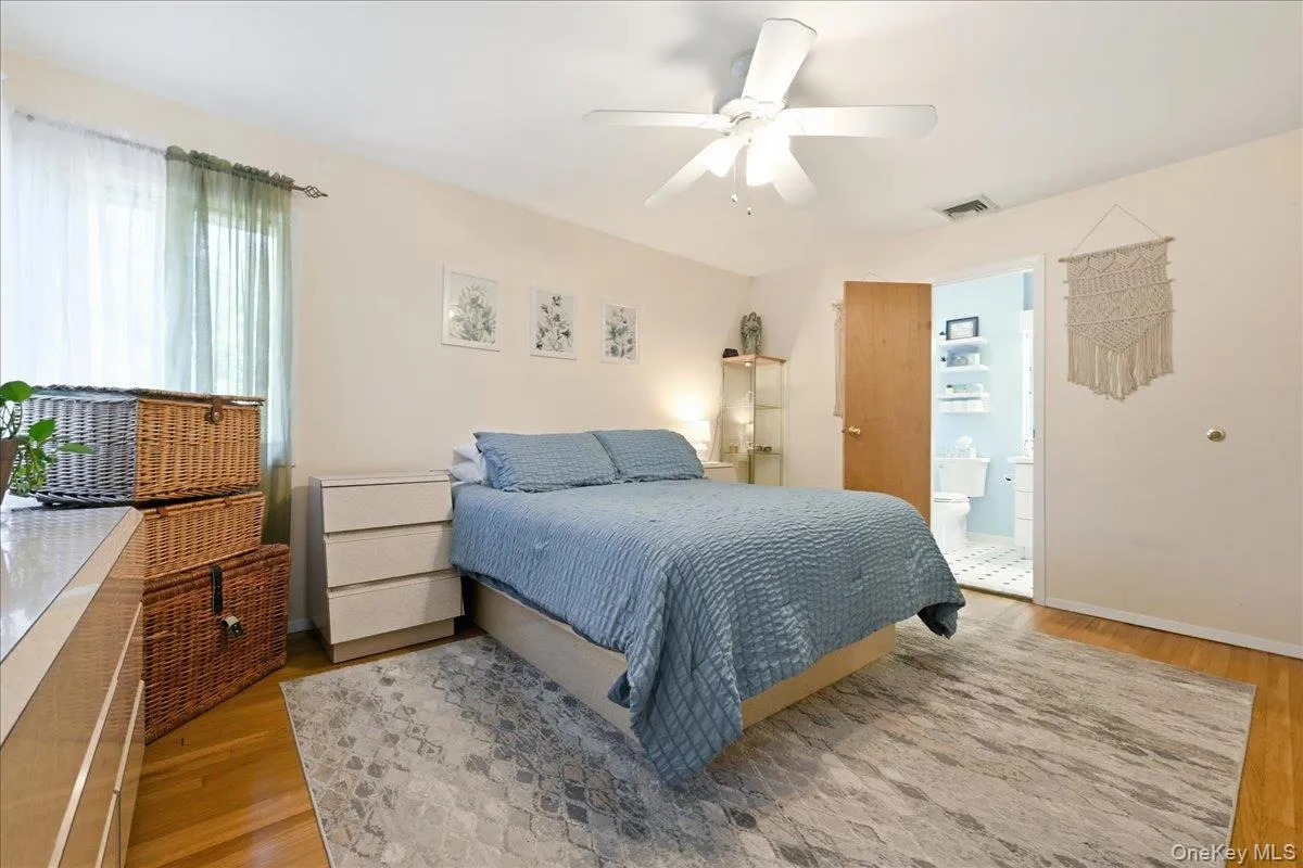 1420 Holiday Park Drive, Hempstead, NY, 4 Bedrooms Bedrooms, 8 Rooms Rooms,2 BathroomsBathrooms,Residential,For Rent,Holiday Park,0,1047968 1420 Holiday Park Drive, Hempstead, NY, 4 Bedrooms Bedrooms, 8 Rooms Rooms,2 BathroomsBathrooms,Residential,For Rent,Holiday Park,0,1047968