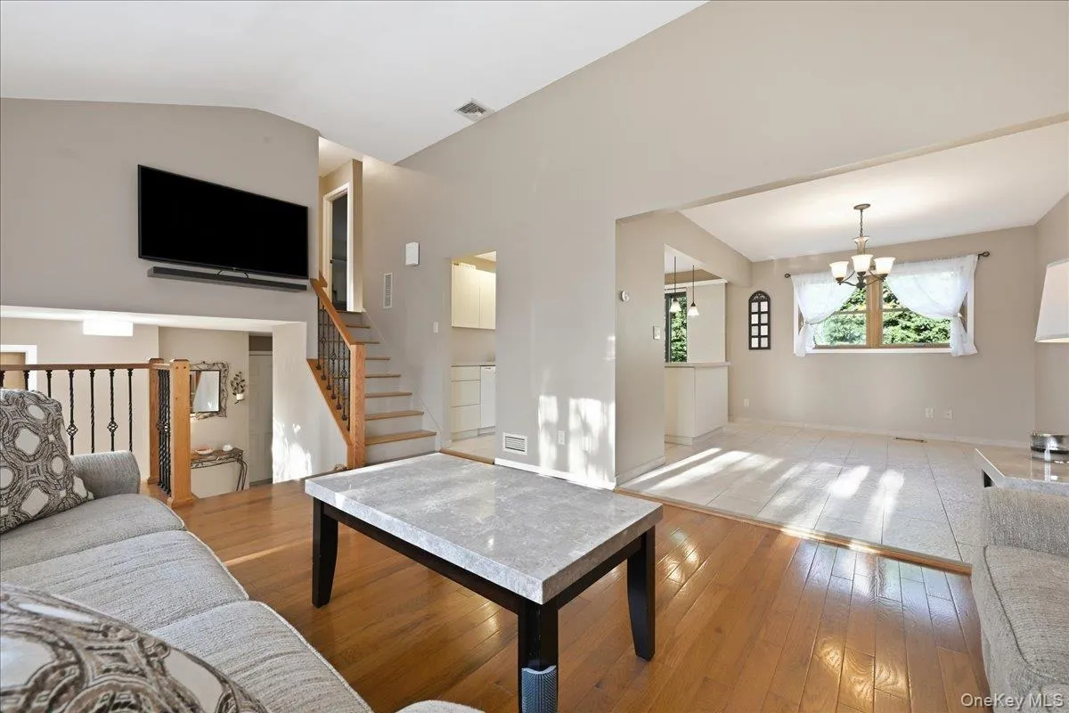 1420 Holiday Park Drive, Hempstead, NY, 4 Bedrooms Bedrooms, 8 Rooms Rooms,2 BathroomsBathrooms,Residential,For Rent,Holiday Park,0,1047968 1420 Holiday Park Drive, Hempstead, NY, 4 Bedrooms Bedrooms, 8 Rooms Rooms,2 BathroomsBathrooms,Residential,For Rent,Holiday Park,0,1047968