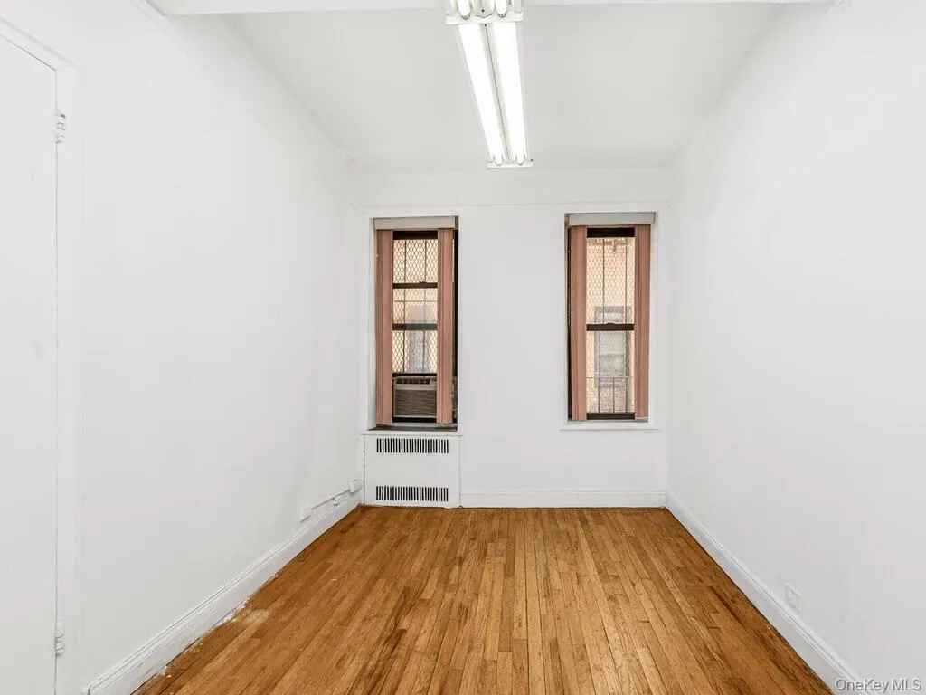 860 Grand Concourse, New York, NY, 4 Bedrooms Bedrooms, 5 Rooms Rooms,1 BathroomBathrooms,Residential,For Rent,Grand Concourse,0,1047971 860 Grand Concourse, New York, NY, 4 Bedrooms Bedrooms, 5 Rooms Rooms,1 BathroomBathrooms,Residential,For Rent,Grand Concourse,0,1047971