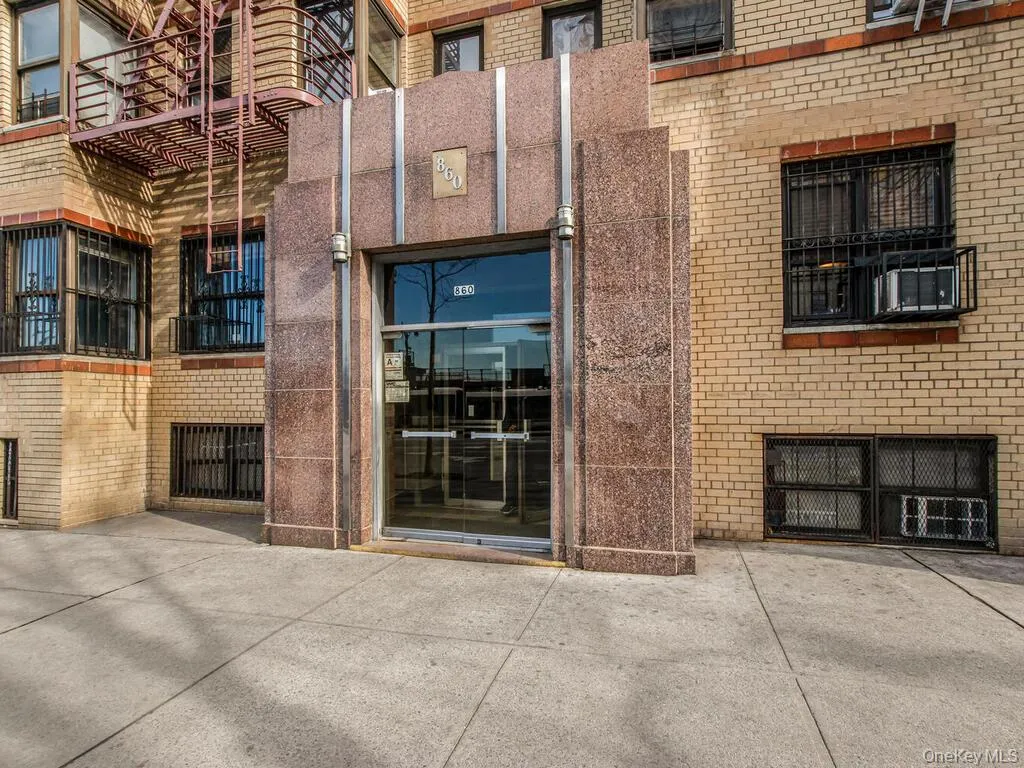 860 Grand Concourse, New York, NY, 4 Bedrooms Bedrooms, 5 Rooms Rooms,1 BathroomBathrooms,Residential,For Rent,Grand Concourse,0,1047971 860 Grand Concourse, New York, NY, 4 Bedrooms Bedrooms, 5 Rooms Rooms,1 BathroomBathrooms,Residential,For Rent,Grand Concourse,0,1047971