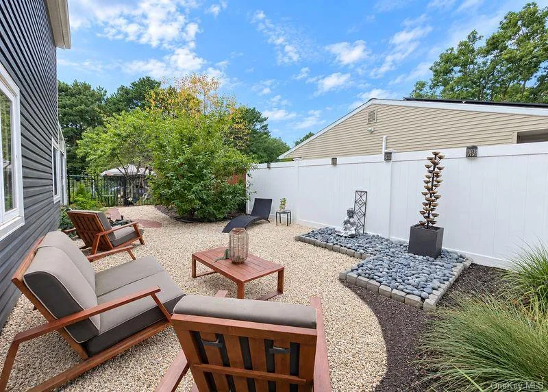 76 Corbin Avenue, Brookhaven, NY, 5 Bedrooms Bedrooms, 10 Rooms Rooms,3 BathroomsBathrooms,Residential,For Rent,Corbin,0,1047973 76 Corbin Avenue, Brookhaven, NY, 5 Bedrooms Bedrooms, 10 Rooms Rooms,3 BathroomsBathrooms,Residential,For Rent,Corbin,0,1047973