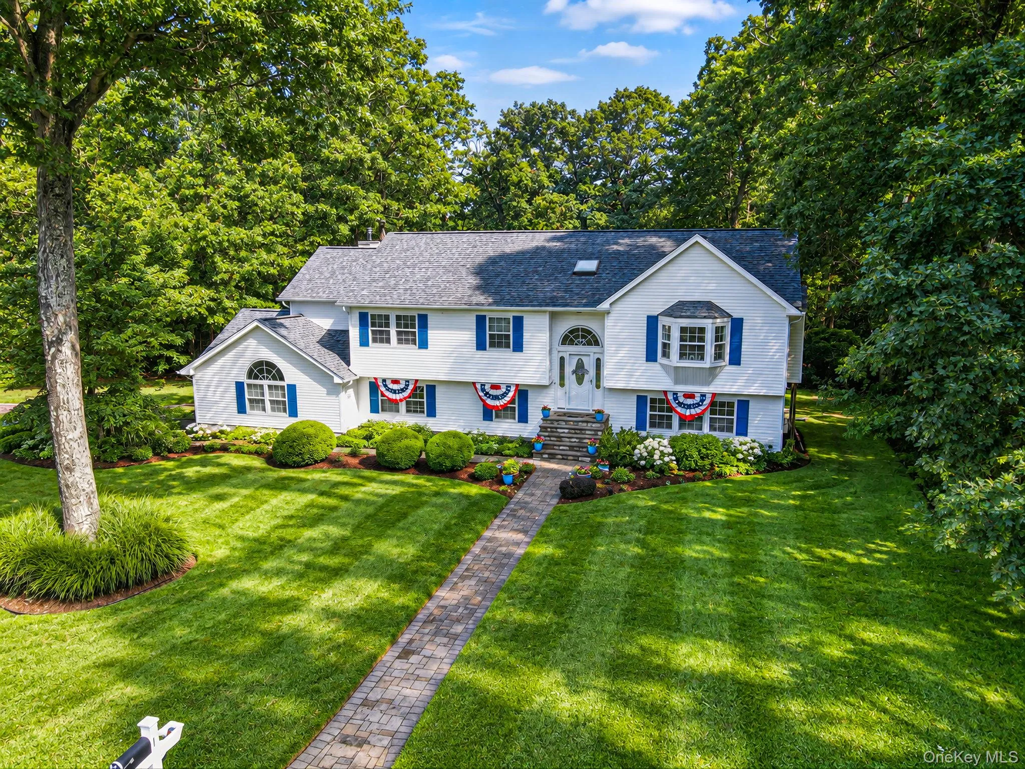 1 Chen Court, Brookhaven, NY, 4 Bedrooms Bedrooms, 13 Rooms Rooms,3 BathroomsBathrooms,Residential,For Rent,Chen,0,1047975 1 Chen Court, Brookhaven, NY, 4 Bedrooms Bedrooms, 13 Rooms Rooms,3 BathroomsBathrooms,Residential,For Rent,Chen,0,1047975