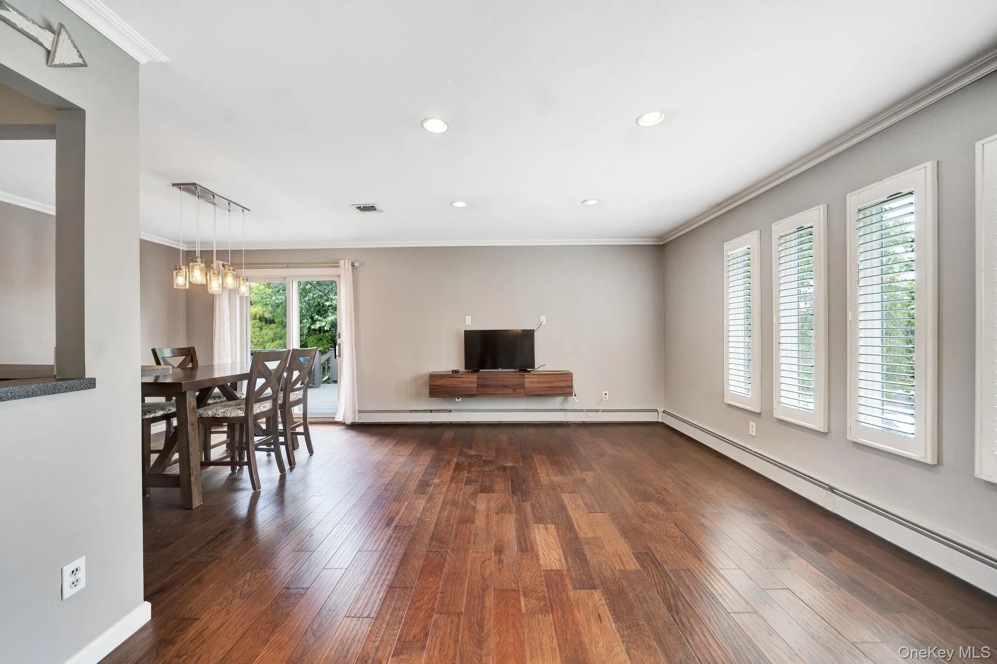 285 Oak Street, Oyster Bay, NY, 4 Bedrooms Bedrooms, 8 Rooms Rooms,2 BathroomsBathrooms,Residential,For Rent,Oak,0,1047976 285 Oak Street, Oyster Bay, NY, 4 Bedrooms Bedrooms, 8 Rooms Rooms,2 BathroomsBathrooms,Residential,For Rent,Oak,0,1047976