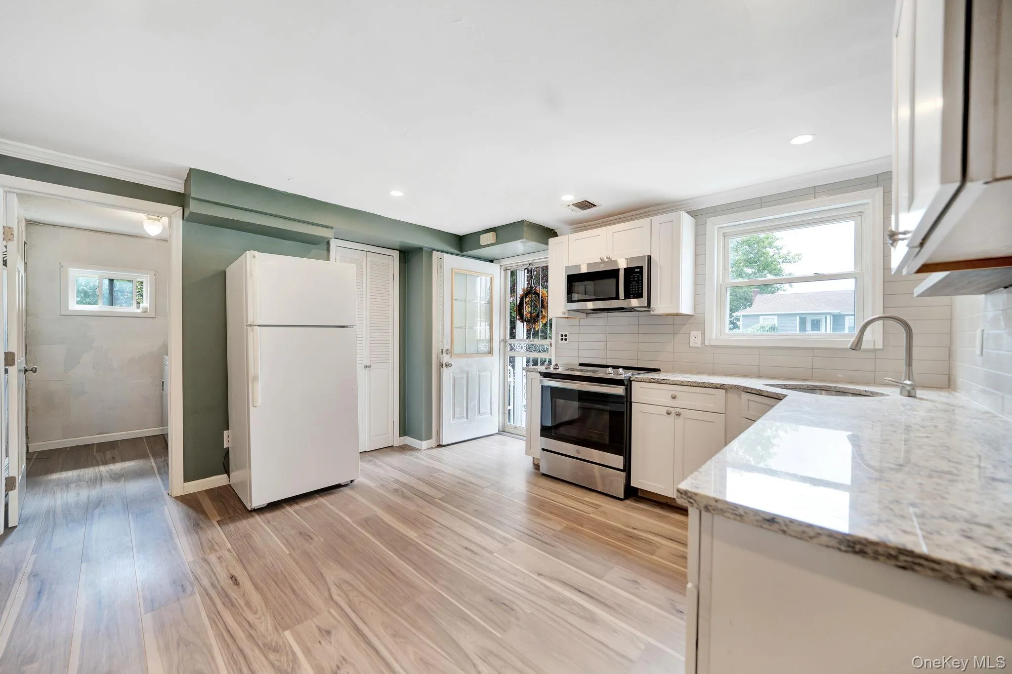 285 Oak Street, Oyster Bay, NY, 4 Bedrooms Bedrooms, 8 Rooms Rooms,2 BathroomsBathrooms,Residential,For Rent,Oak,0,1047976 285 Oak Street, Oyster Bay, NY, 4 Bedrooms Bedrooms, 8 Rooms Rooms,2 BathroomsBathrooms,Residential,For Rent,Oak,0,1047976