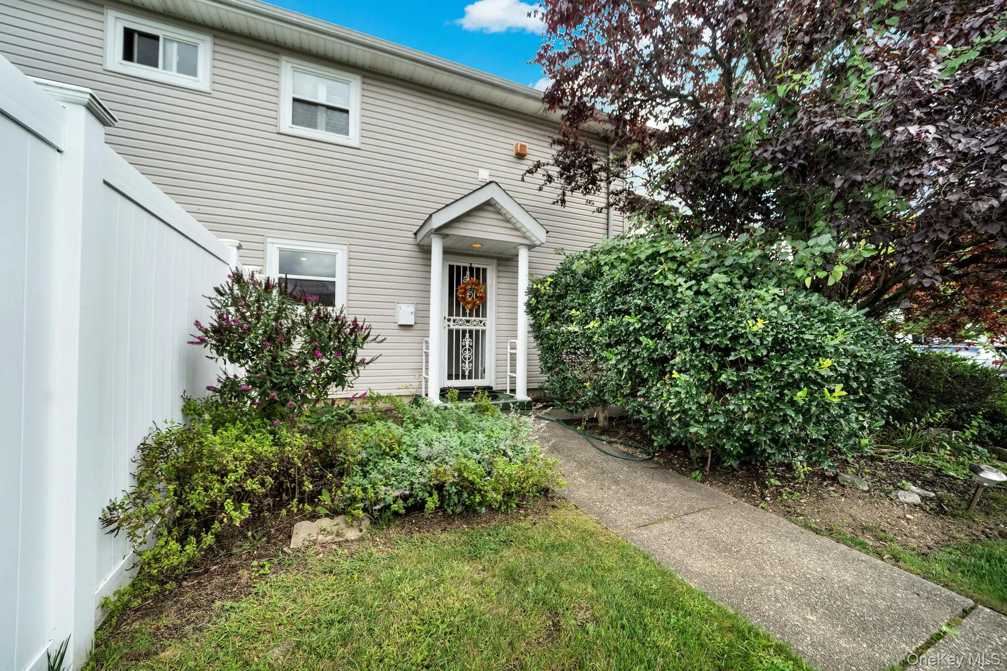 285 Oak Street, Oyster Bay, NY, 4 Bedrooms Bedrooms, 8 Rooms Rooms,2 BathroomsBathrooms,Residential,For Rent,Oak,0,1047976 285 Oak Street, Oyster Bay, NY, 4 Bedrooms Bedrooms, 8 Rooms Rooms,2 BathroomsBathrooms,Residential,For Rent,Oak,0,1047976