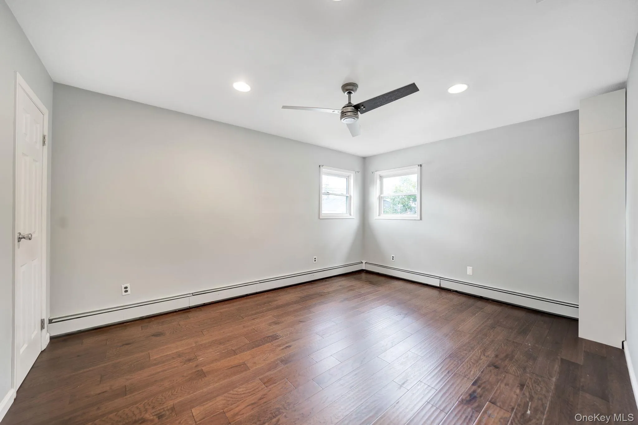 285 Oak Street, Oyster Bay, NY, 4 Bedrooms Bedrooms, 8 Rooms Rooms,2 BathroomsBathrooms,Residential,For Rent,Oak,0,1047976 285 Oak Street, Oyster Bay, NY, 4 Bedrooms Bedrooms, 8 Rooms Rooms,2 BathroomsBathrooms,Residential,For Rent,Oak,0,1047976