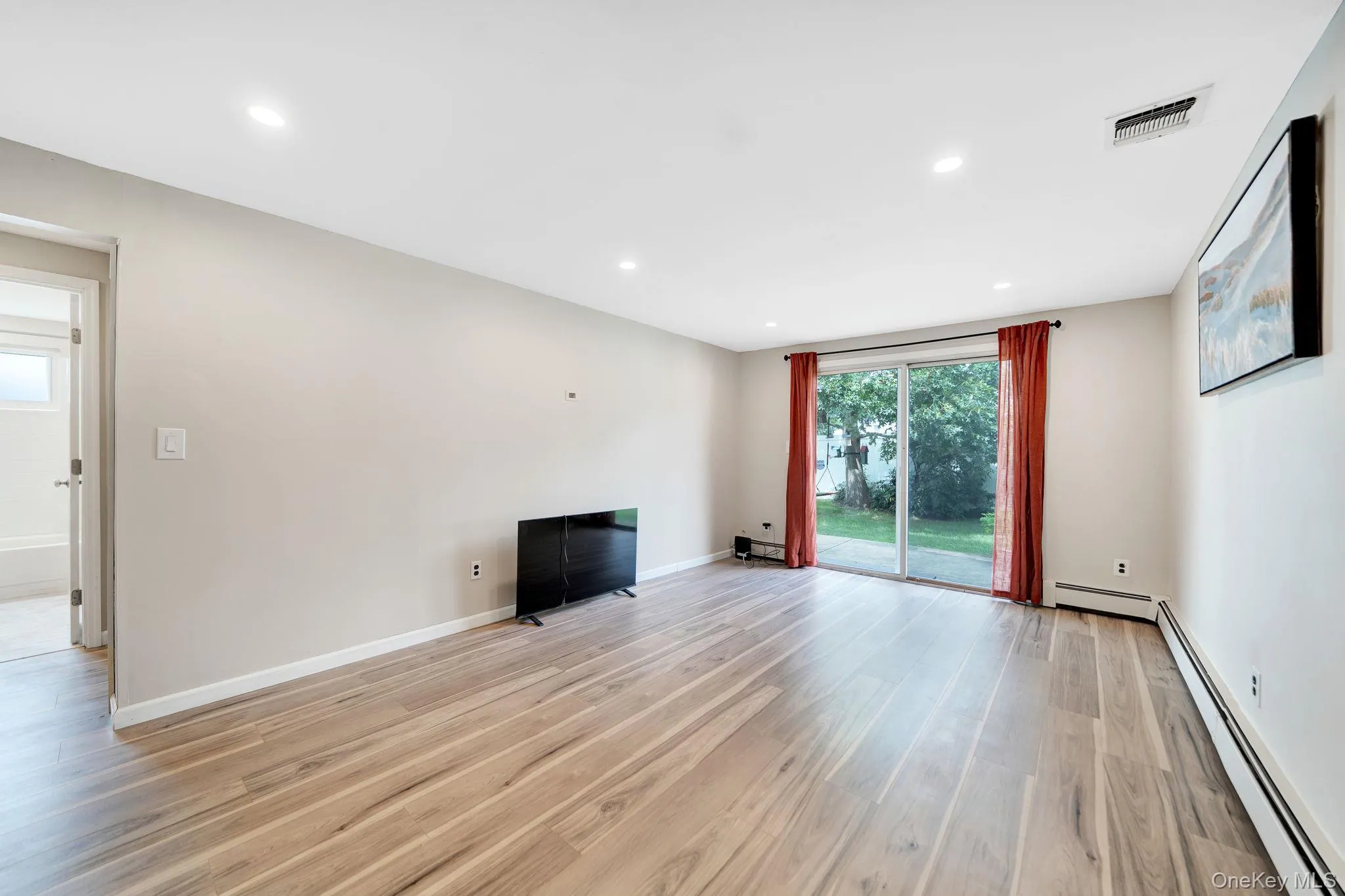 285 Oak Street, Oyster Bay, NY, 4 Bedrooms Bedrooms, 8 Rooms Rooms,2 BathroomsBathrooms,Residential,For Rent,Oak,0,1047976 285 Oak Street, Oyster Bay, NY, 4 Bedrooms Bedrooms, 8 Rooms Rooms,2 BathroomsBathrooms,Residential,For Rent,Oak,0,1047976