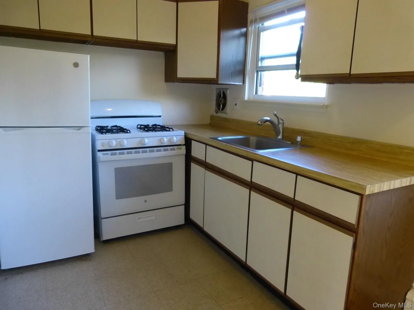 4 Duryea Place, Orangetown, NY, 1 Bedroom Bedrooms, 4 Room Rooms,1 BathroomBathrooms,Residential Lease,For Rent,Duryea,0,1047978 4 Duryea Place, Orangetown, NY, 1 Bedroom Bedrooms, 4 Room Rooms,1 BathroomBathrooms,Residential Lease,For Rent,Duryea,0,1047978