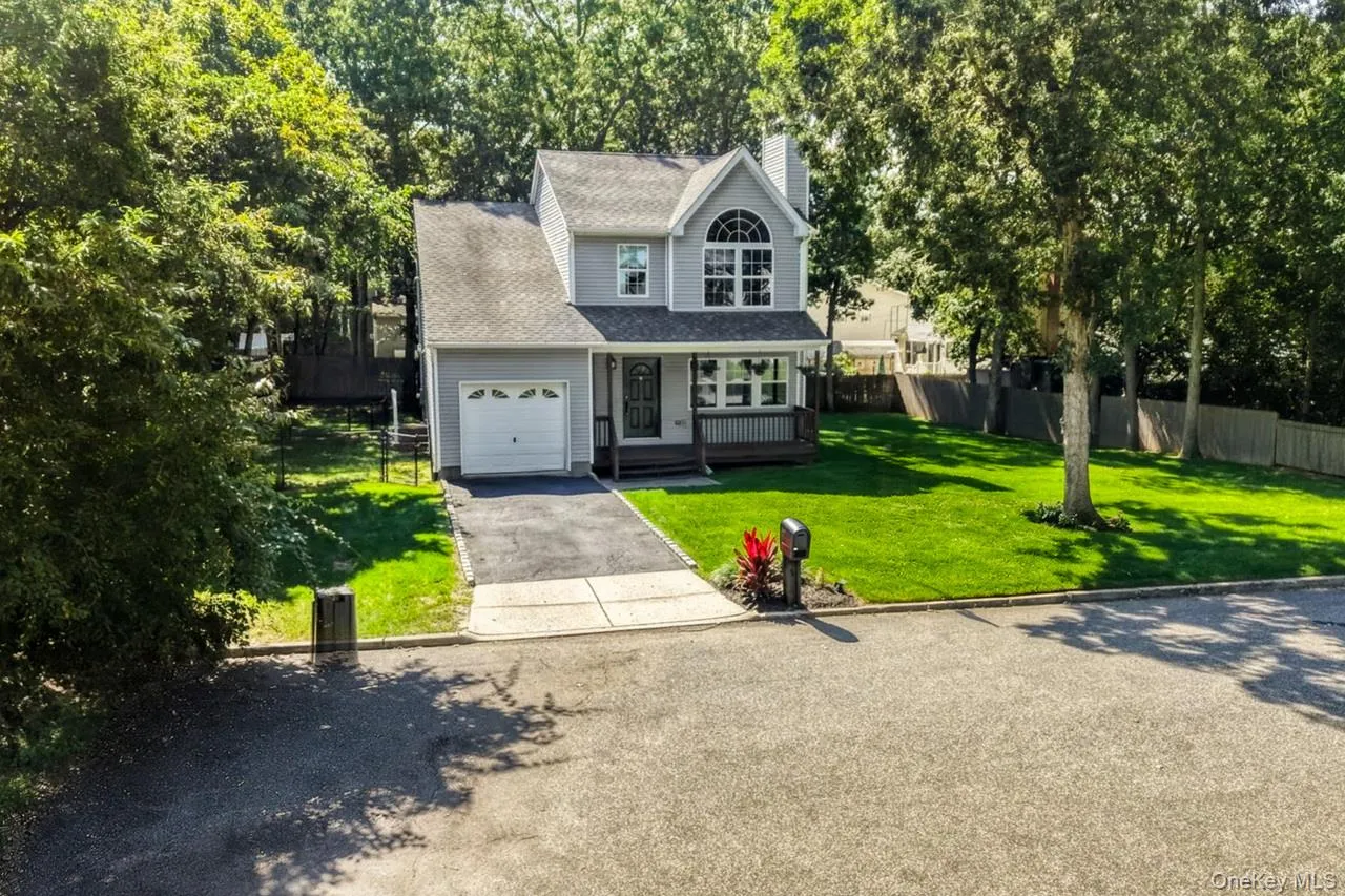 10 Iowa Street, Brookhaven, NY, 3 Bedrooms Bedrooms, 7 Rooms Rooms,2 BathroomsBathrooms,Residential,For Rent,Iowa,0,1047980 10 Iowa Street, Brookhaven, NY, 3 Bedrooms Bedrooms, 7 Rooms Rooms,2 BathroomsBathrooms,Residential,For Rent,Iowa,0,1047980