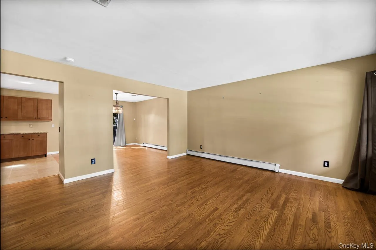 10 Iowa Street, Brookhaven, NY, 3 Bedrooms Bedrooms, 7 Rooms Rooms,2 BathroomsBathrooms,Residential,For Rent,Iowa,0,1047980 10 Iowa Street, Brookhaven, NY, 3 Bedrooms Bedrooms, 7 Rooms Rooms,2 BathroomsBathrooms,Residential,For Rent,Iowa,0,1047980