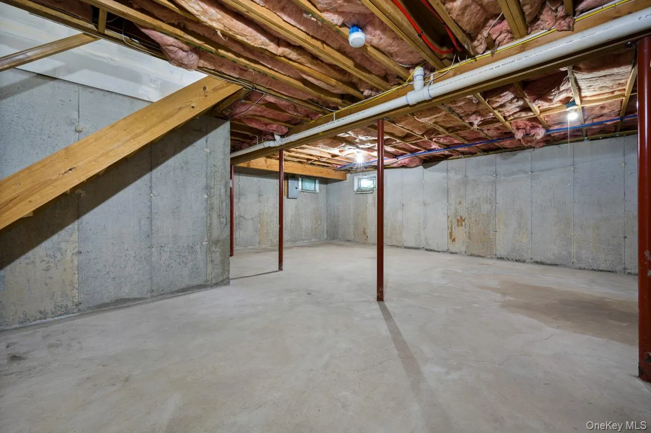 10 Iowa Street, Brookhaven, NY, 3 Bedrooms Bedrooms, 7 Rooms Rooms,2 BathroomsBathrooms,Residential,For Rent,Iowa,0,1047980 10 Iowa Street, Brookhaven, NY, 3 Bedrooms Bedrooms, 7 Rooms Rooms,2 BathroomsBathrooms,Residential,For Rent,Iowa,0,1047980