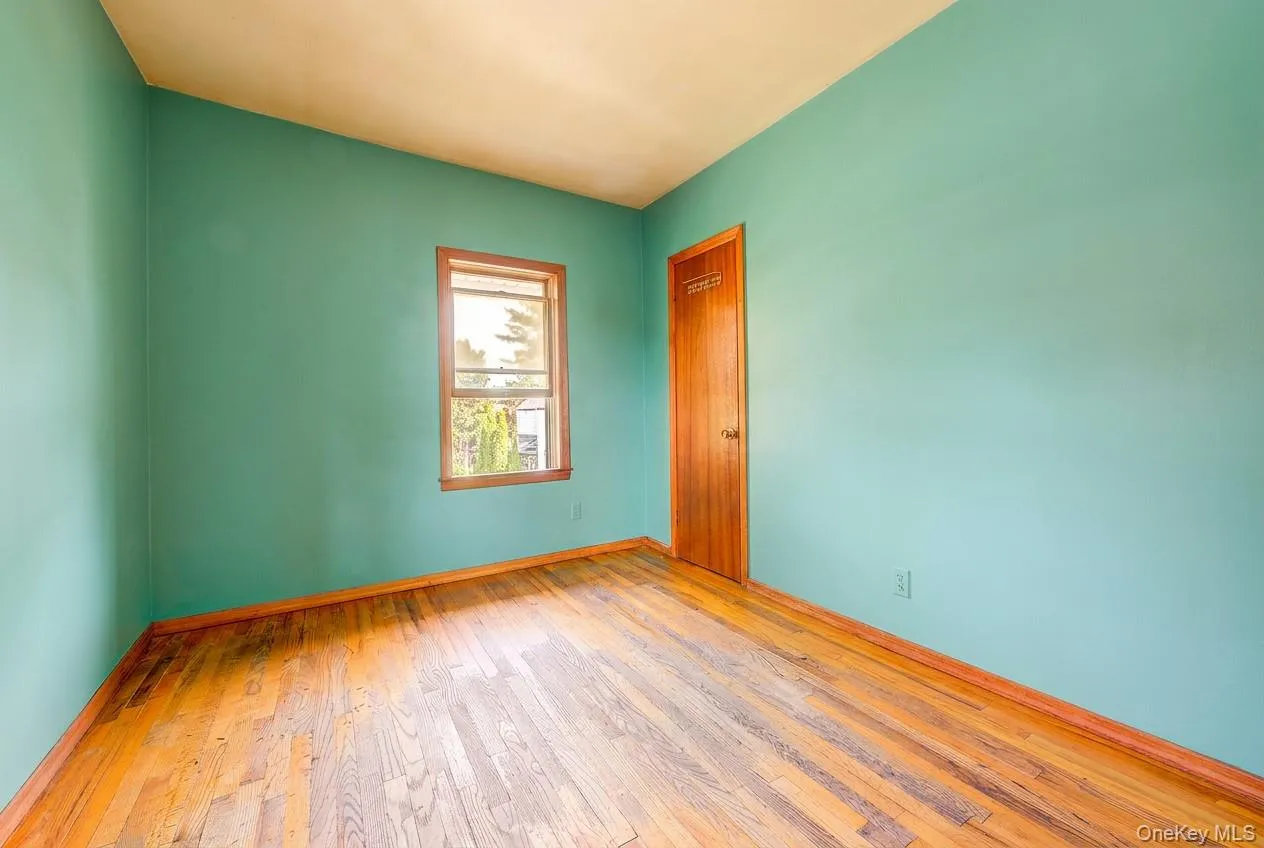 38-05 221st Street, New York, NY, 5 Bedrooms Bedrooms, 9 Rooms Rooms,1 BathroomBathrooms,Residential,For Rent,221st,0,1047983 38-05 221st Street, New York, NY, 5 Bedrooms Bedrooms, 9 Rooms Rooms,1 BathroomBathrooms,Residential,For Rent,221st,0,1047983