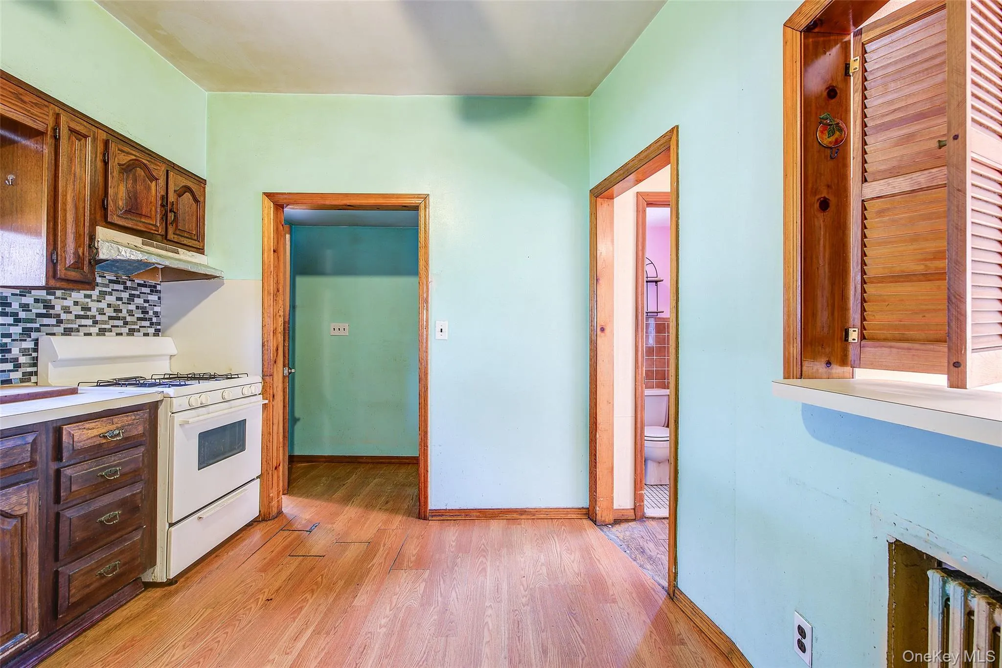 38-05 221st Street, New York, NY, 5 Bedrooms Bedrooms, 9 Rooms Rooms,1 BathroomBathrooms,Residential,For Rent,221st,0,1047983 38-05 221st Street, New York, NY, 5 Bedrooms Bedrooms, 9 Rooms Rooms,1 BathroomBathrooms,Residential,For Rent,221st,0,1047983