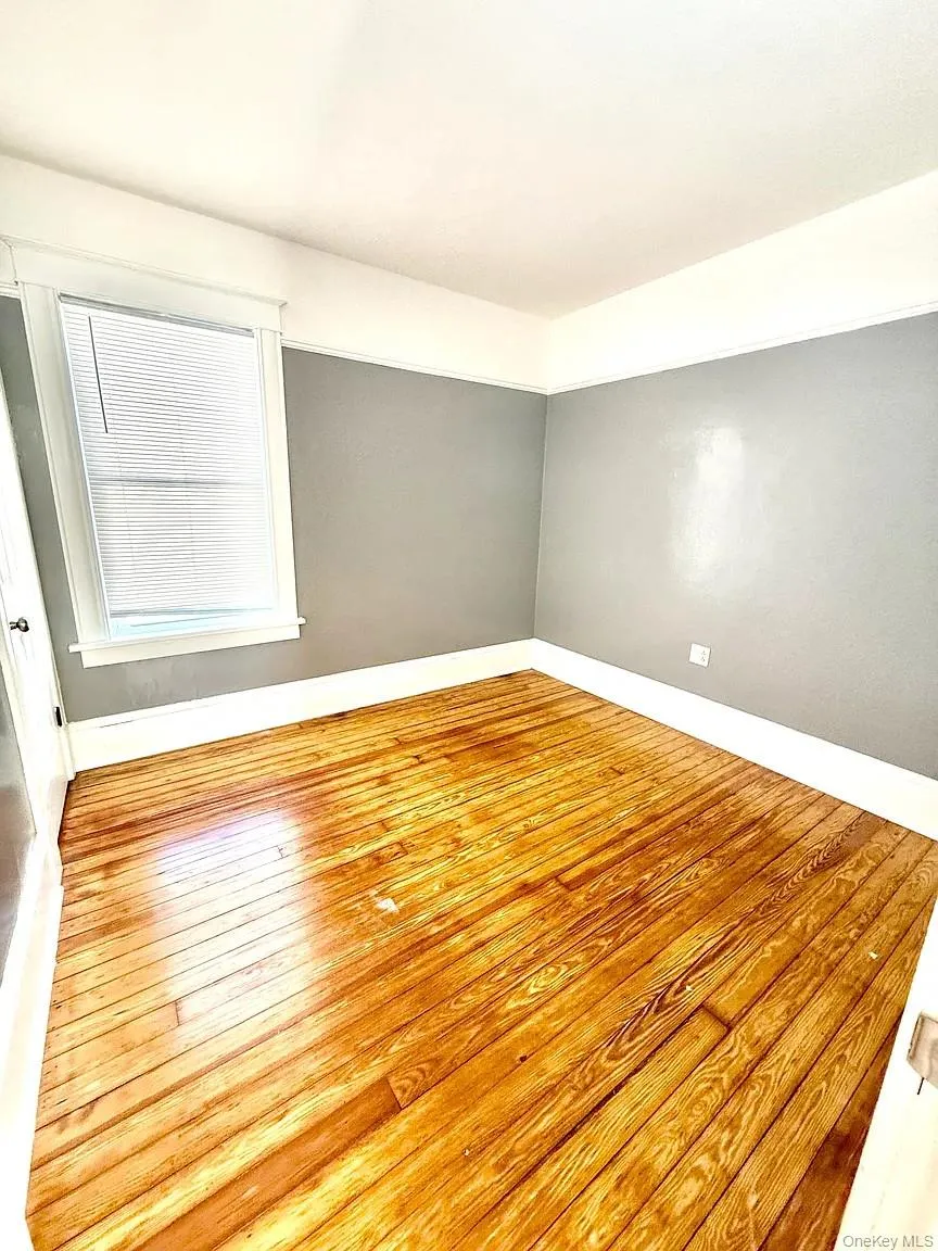 30 Manitou Avenue, Poughkeepsie, NY, 2 Bedrooms Bedrooms, 6 Rooms Rooms,1 BathroomBathrooms,Residential Lease,For Rent,Manitou,0,1047985 30 Manitou Avenue, Poughkeepsie, NY, 2 Bedrooms Bedrooms, 6 Rooms Rooms,1 BathroomBathrooms,Residential Lease,For Rent,Manitou,0,1047985