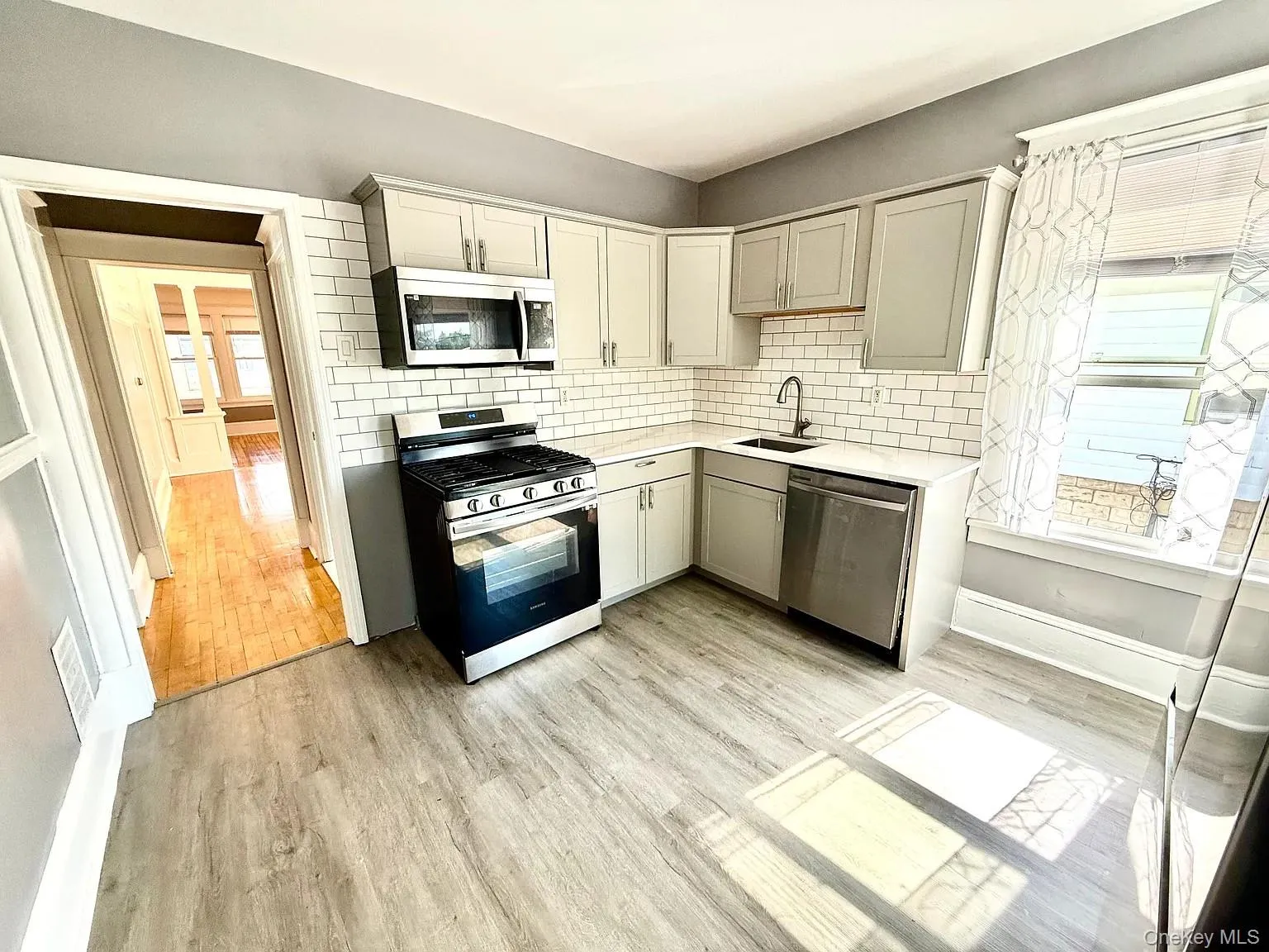 30 Manitou Avenue, Poughkeepsie, NY, 2 Bedrooms Bedrooms, 6 Rooms Rooms,1 BathroomBathrooms,Residential Lease,For Rent,Manitou,0,1047985 30 Manitou Avenue, Poughkeepsie, NY, 2 Bedrooms Bedrooms, 6 Rooms Rooms,1 BathroomBathrooms,Residential Lease,For Rent,Manitou,0,1047985