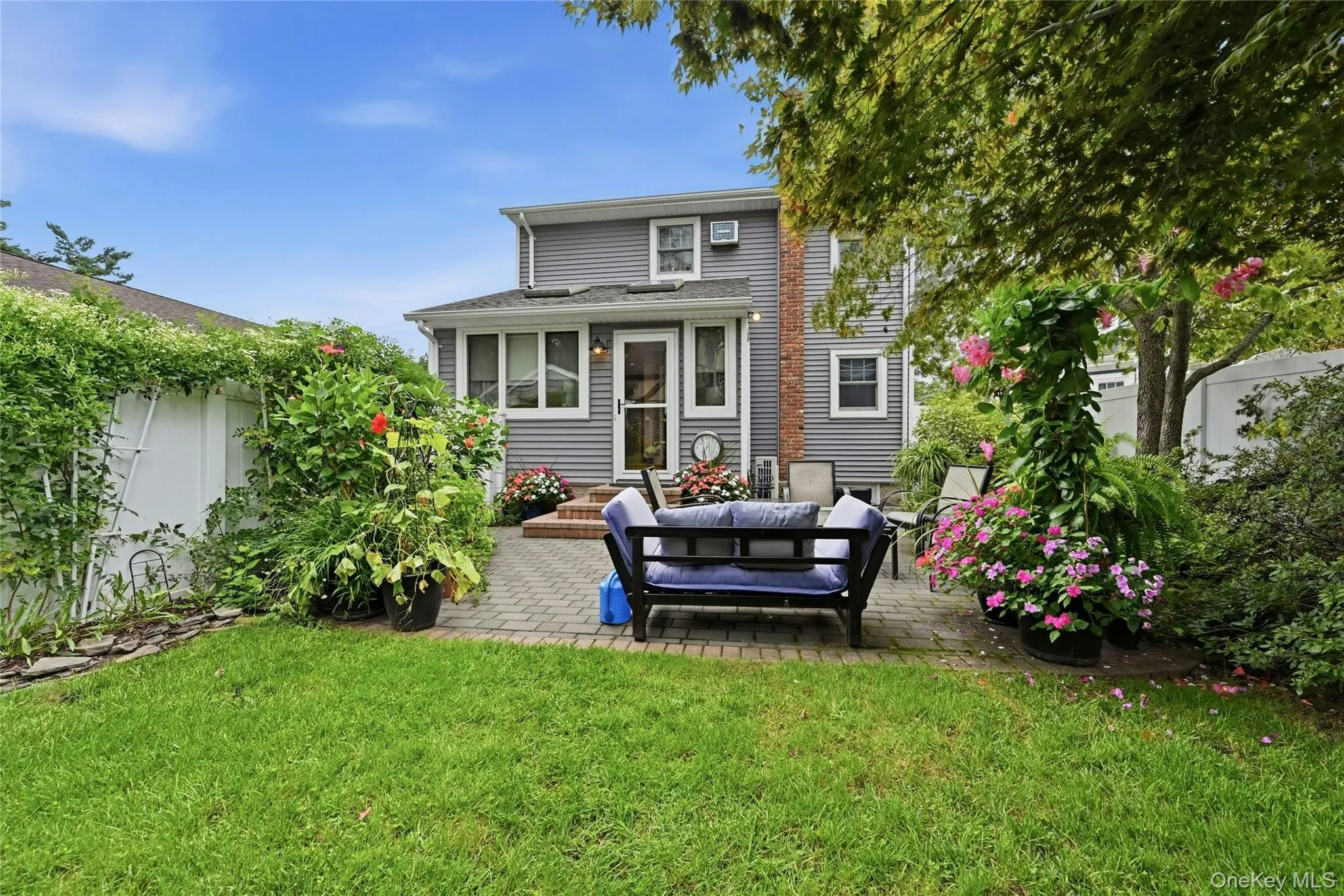 35 Reid Avenue, Hempstead, NY, 4 Bedrooms Bedrooms, 8 Rooms Rooms,2 BathroomsBathrooms,Residential,For Rent,Reid,0,1047987 35 Reid Avenue, Hempstead, NY, 4 Bedrooms Bedrooms, 8 Rooms Rooms,2 BathroomsBathrooms,Residential,For Rent,Reid,0,1047987
