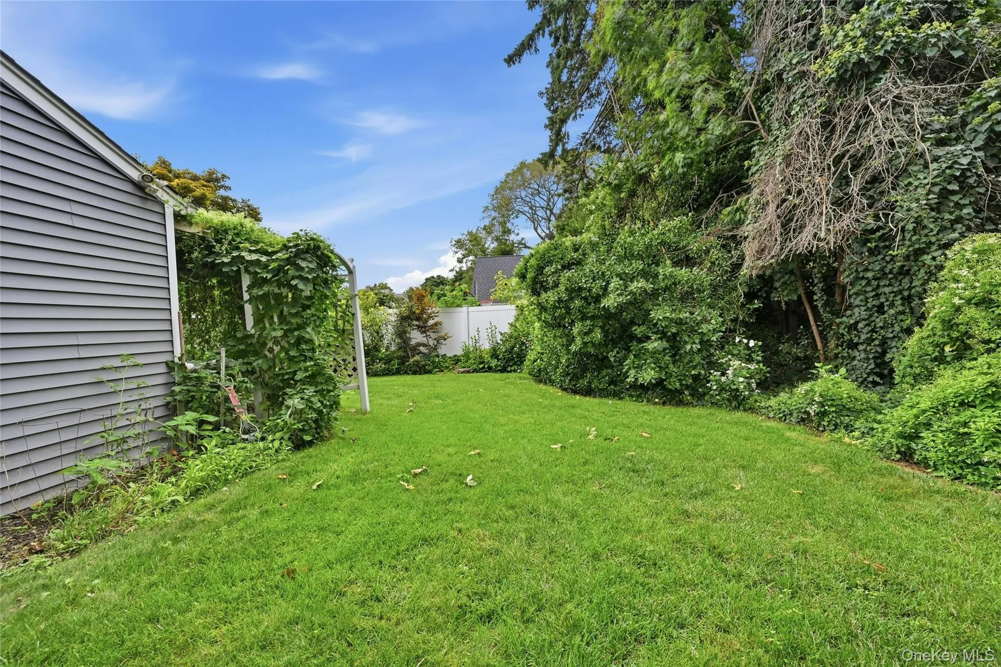 35 Reid Avenue, Hempstead, NY, 4 Bedrooms Bedrooms, 8 Rooms Rooms,2 BathroomsBathrooms,Residential,For Rent,Reid,0,1047987 35 Reid Avenue, Hempstead, NY, 4 Bedrooms Bedrooms, 8 Rooms Rooms,2 BathroomsBathrooms,Residential,For Rent,Reid,0,1047987