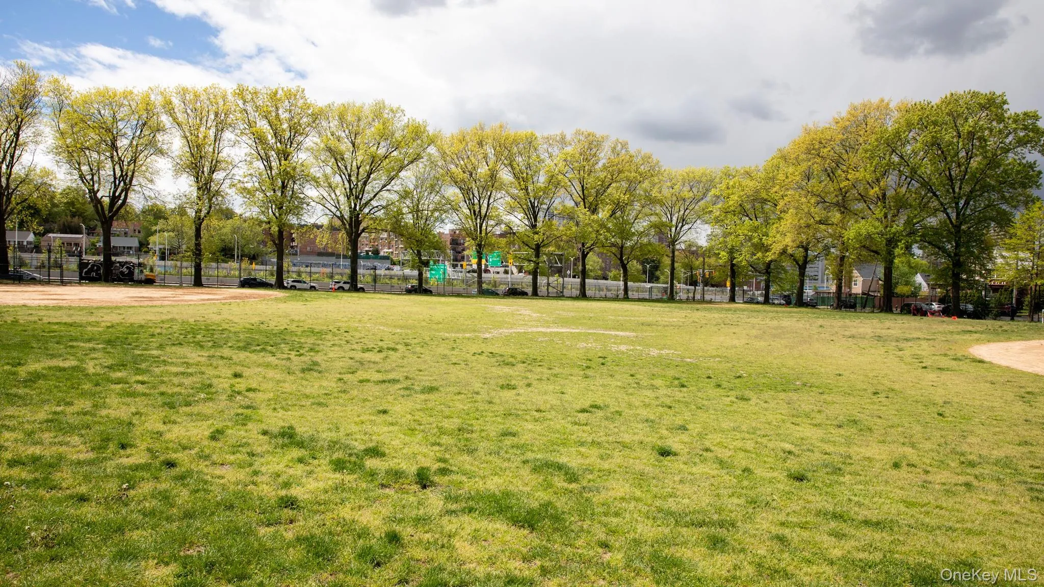 141-15 Union Turnpike, New York, NY, 1 Bedroom Bedrooms, 3 Rooms Rooms,1 BathroomBathrooms,Residential,For Rent,Union Turnpike,0,1047989 141-15 Union Turnpike, New York, NY, 1 Bedroom Bedrooms, 3 Rooms Rooms,1 BathroomBathrooms,Residential,For Rent,Union Turnpike,0,1047989