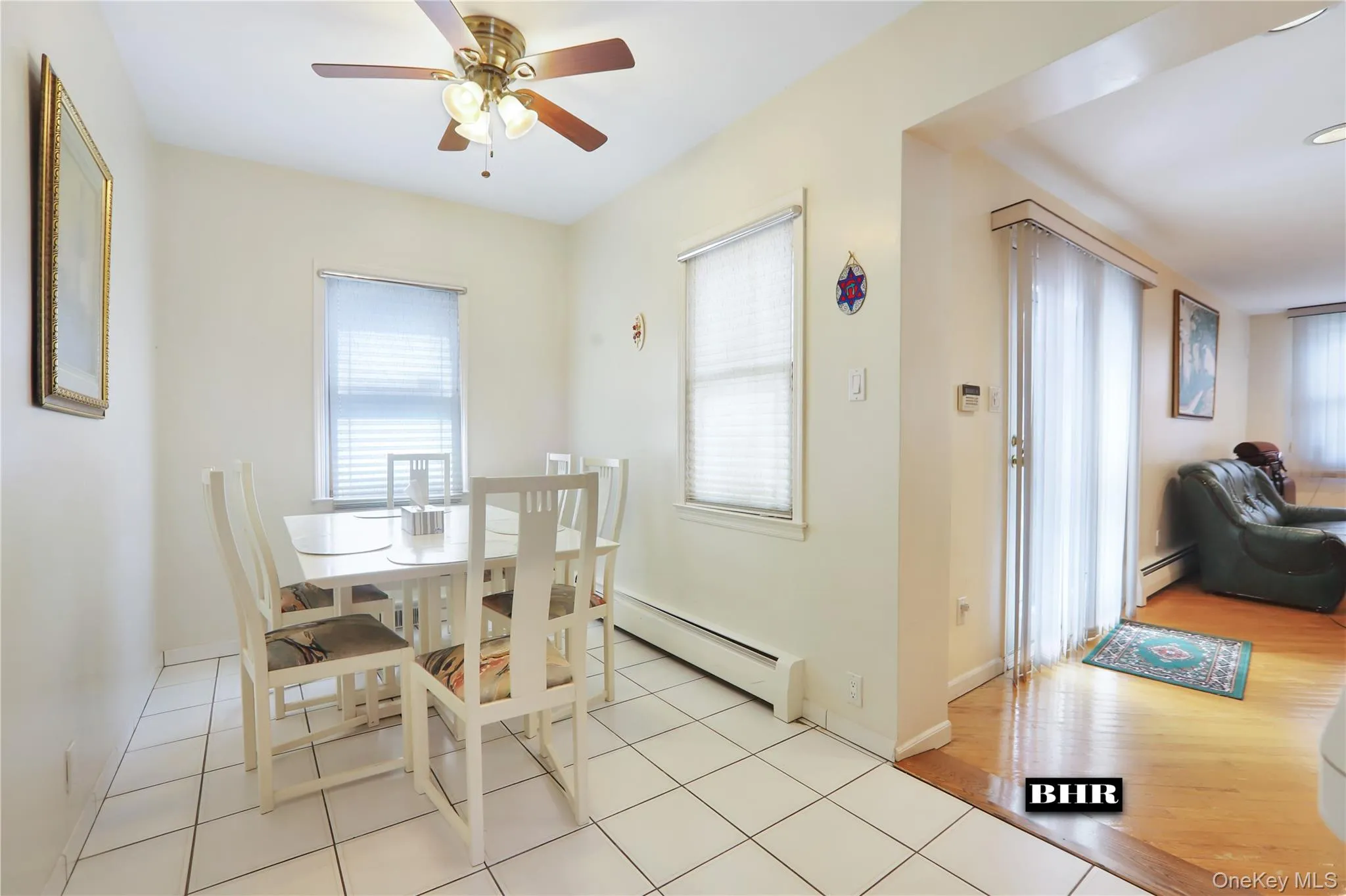 272 Exeter Street, New York, NY, 3 Bedrooms Bedrooms, 8 Rooms Rooms,4 BathroomsBathrooms,Residential,For Rent,Exeter,0,1047990 272 Exeter Street, New York, NY, 3 Bedrooms Bedrooms, 8 Rooms Rooms,4 BathroomsBathrooms,Residential,For Rent,Exeter,0,1047990