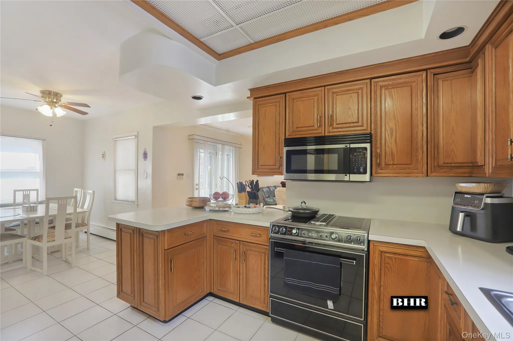 272 Exeter Street, New York, NY, 3 Bedrooms Bedrooms, 8 Rooms Rooms,4 BathroomsBathrooms,Residential,For Rent,Exeter,0,1047990 272 Exeter Street, New York, NY, 3 Bedrooms Bedrooms, 8 Rooms Rooms,4 BathroomsBathrooms,Residential,For Rent,Exeter,0,1047990