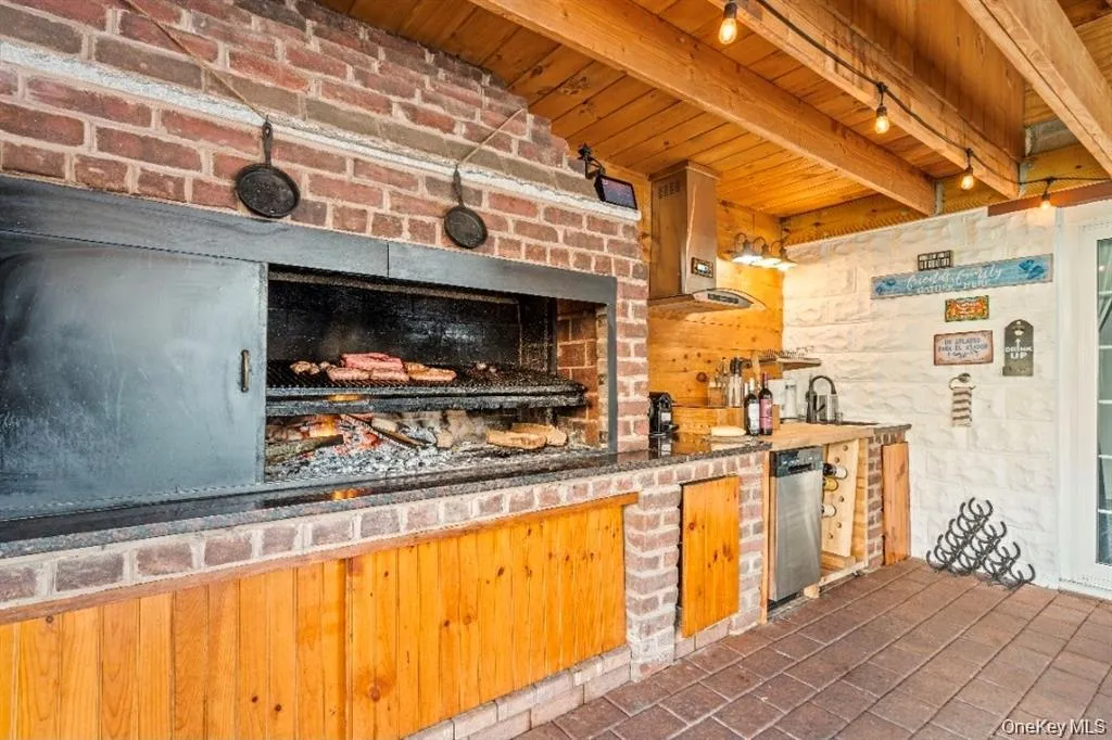 218 Chester Street, Long Beach, NY, 3 Bedrooms Bedrooms, 7 Rooms Rooms,2 BathroomsBathrooms,Residential Lease,For Rent,Chester,0,1047992 218 Chester Street, Long Beach, NY, 3 Bedrooms Bedrooms, 7 Rooms Rooms,2 BathroomsBathrooms,Residential Lease,For Rent,Chester,0,1047992