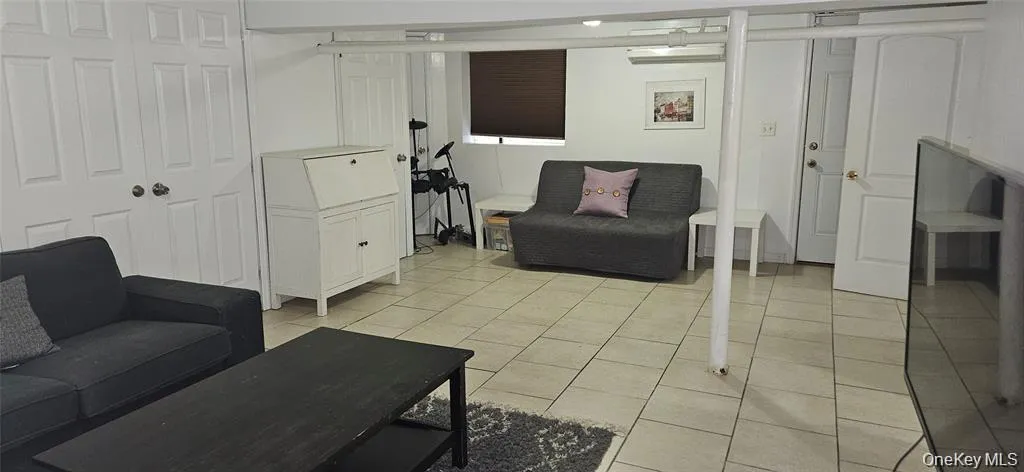 218 Chester Street, Long Beach, NY, 3 Bedrooms Bedrooms, 7 Rooms Rooms,2 BathroomsBathrooms,Residential Lease,For Rent,Chester,0,1047992 218 Chester Street, Long Beach, NY, 3 Bedrooms Bedrooms, 7 Rooms Rooms,2 BathroomsBathrooms,Residential Lease,For Rent,Chester,0,1047992