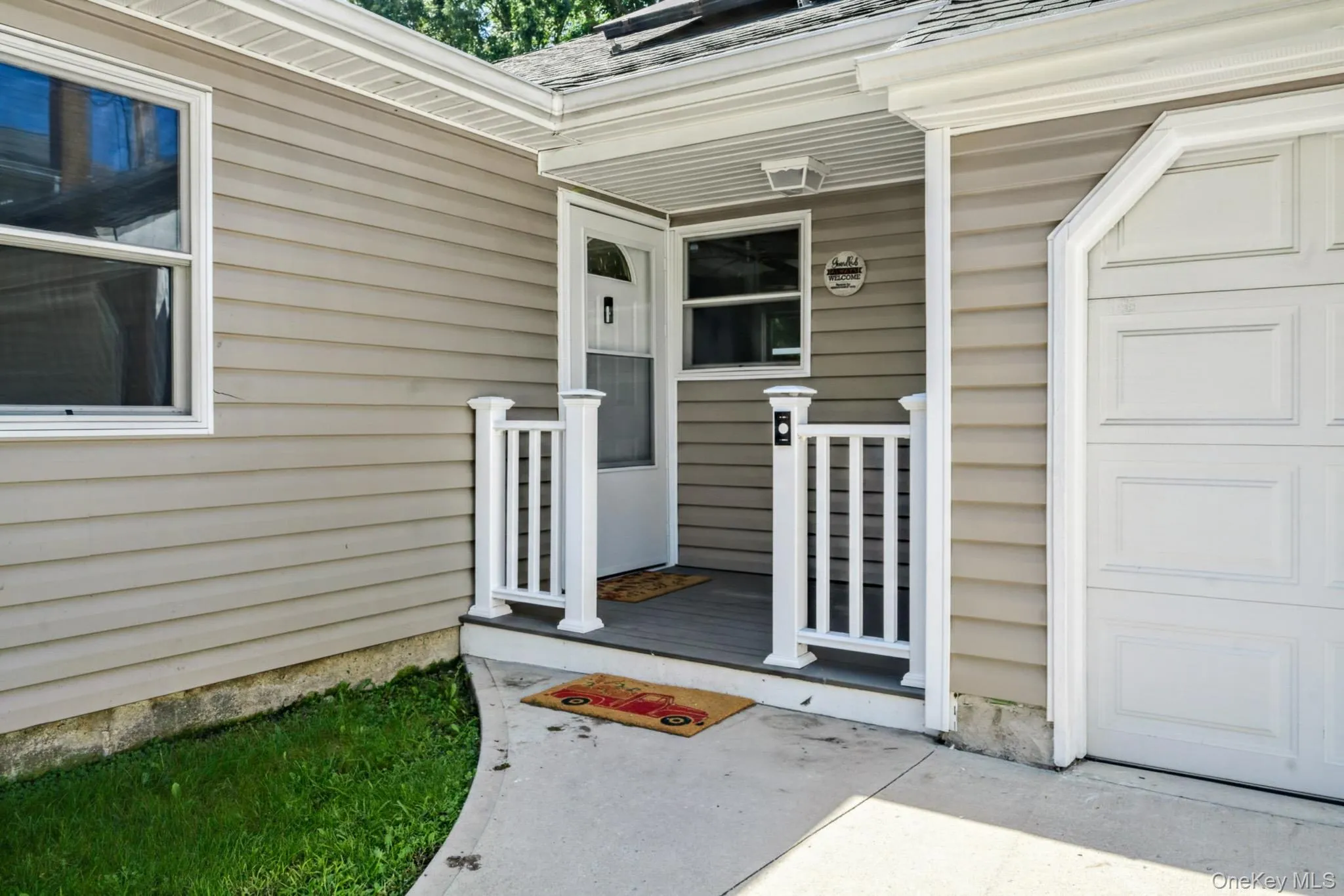 469 Carnation Drive, Brookhaven, NY, 3 Bedrooms Bedrooms, 6 Rooms Rooms,1 BathroomBathrooms,Residential,For Rent,Carnation,0,1047995 469 Carnation Drive, Brookhaven, NY, 3 Bedrooms Bedrooms, 6 Rooms Rooms,1 BathroomBathrooms,Residential,For Rent,Carnation,0,1047995
