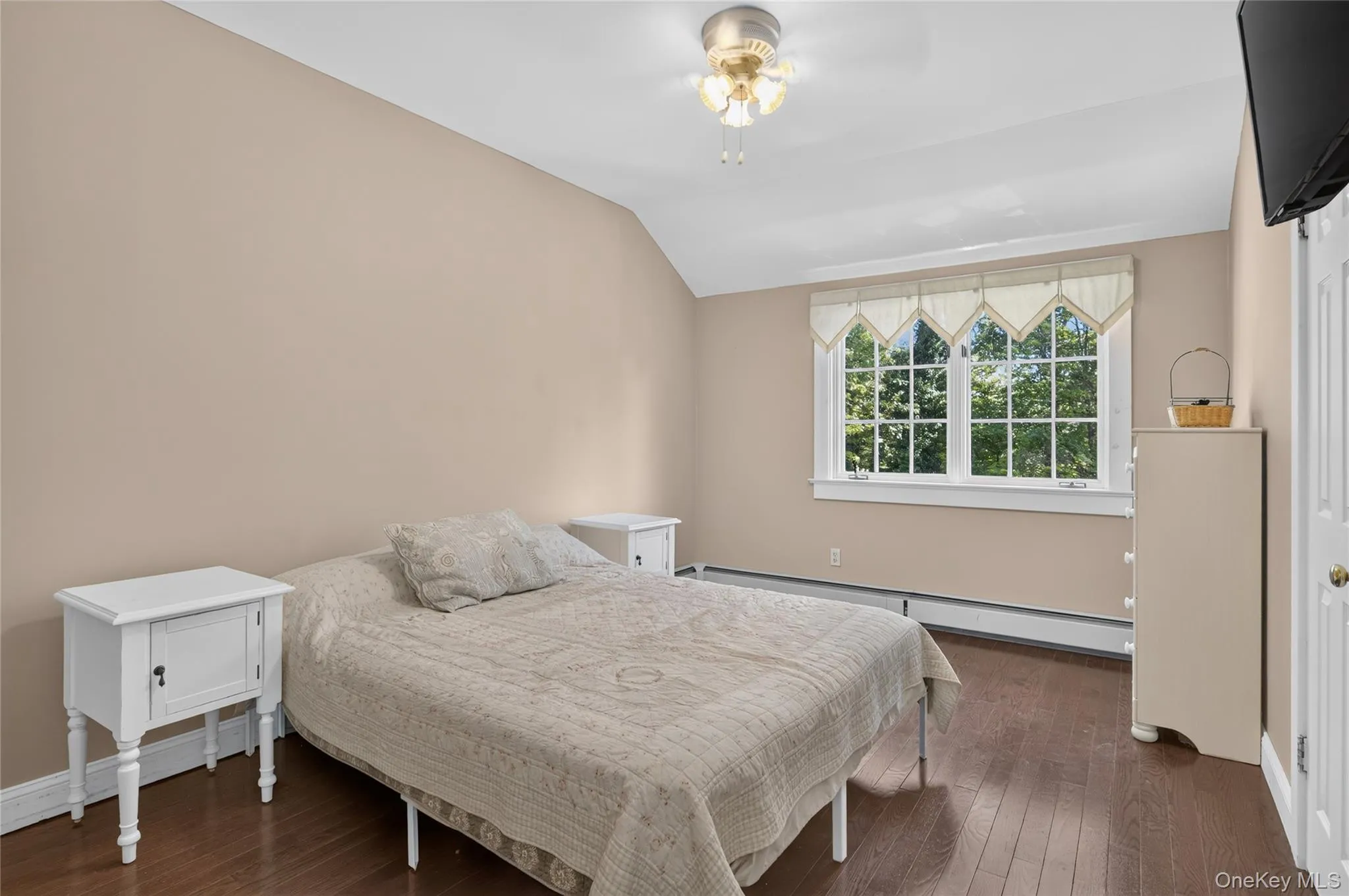 10 Holden Lane, Oyster Bay, NY, 5 Bedrooms Bedrooms, 9 Rooms Rooms,3 BathroomsBathrooms,Residential,For Rent,Holden,0,1048006 10 Holden Lane, Oyster Bay, NY, 5 Bedrooms Bedrooms, 9 Rooms Rooms,3 BathroomsBathrooms,Residential,For Rent,Holden,0,1048006