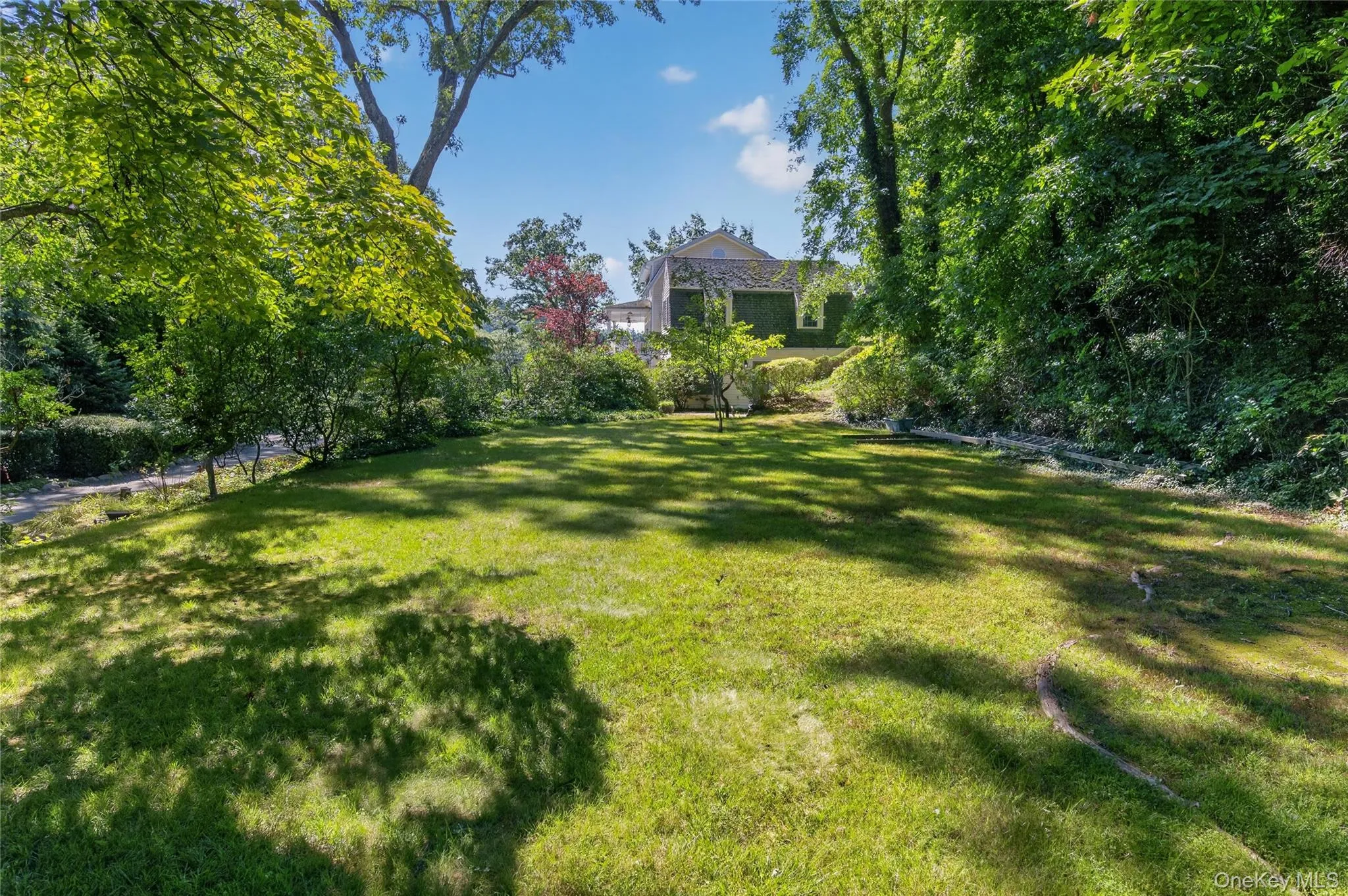 10 Holden Lane, Oyster Bay, NY, 5 Bedrooms Bedrooms, 9 Rooms Rooms,3 BathroomsBathrooms,Residential,For Rent,Holden,0,1048006 10 Holden Lane, Oyster Bay, NY, 5 Bedrooms Bedrooms, 9 Rooms Rooms,3 BathroomsBathrooms,Residential,For Rent,Holden,0,1048006