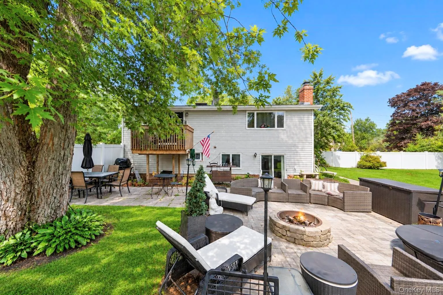 19 Badger Lane, Brookhaven, NY, 4 Bedrooms Bedrooms, 8 Rooms Rooms,1 BathroomBathrooms,Residential,For Rent,Badger,0,1048007 19 Badger Lane, Brookhaven, NY, 4 Bedrooms Bedrooms, 8 Rooms Rooms,1 BathroomBathrooms,Residential,For Rent,Badger,0,1048007