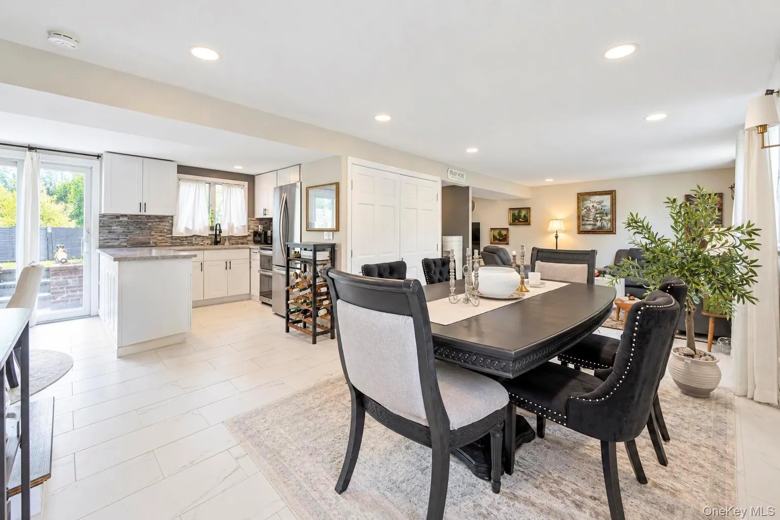 19 Badger Lane, Brookhaven, NY, 4 Bedrooms Bedrooms, 8 Rooms Rooms,1 BathroomBathrooms,Residential,For Rent,Badger,0,1048007 19 Badger Lane, Brookhaven, NY, 4 Bedrooms Bedrooms, 8 Rooms Rooms,1 BathroomBathrooms,Residential,For Rent,Badger,0,1048007