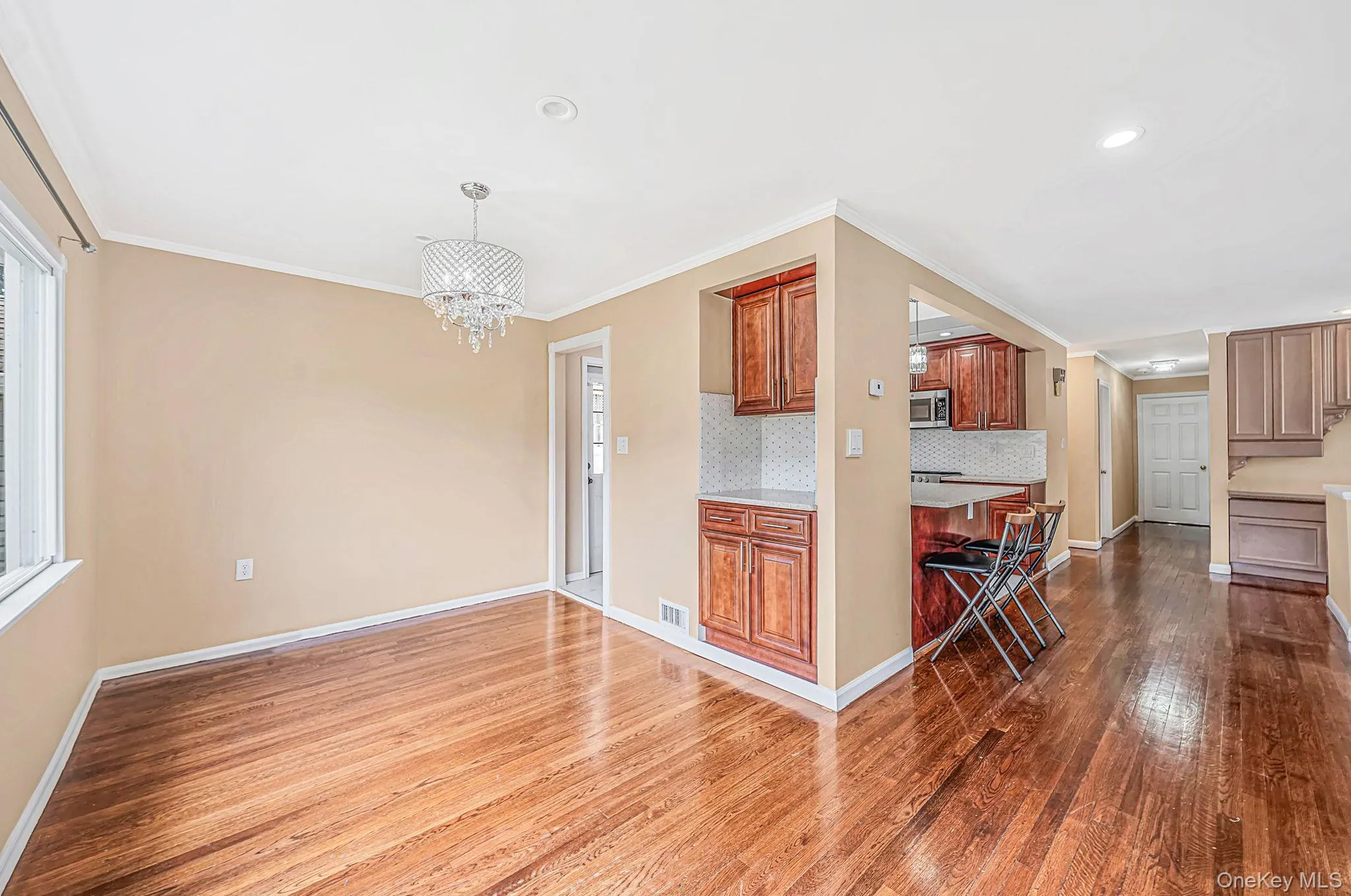 5 Willets Drive, Oyster Bay, NY, 3 Bedrooms Bedrooms, 9 Rooms Rooms,3 BathroomsBathrooms,Residential,For Rent,Willets,0,1048009 5 Willets Drive, Oyster Bay, NY, 3 Bedrooms Bedrooms, 9 Rooms Rooms,3 BathroomsBathrooms,Residential,For Rent,Willets,0,1048009