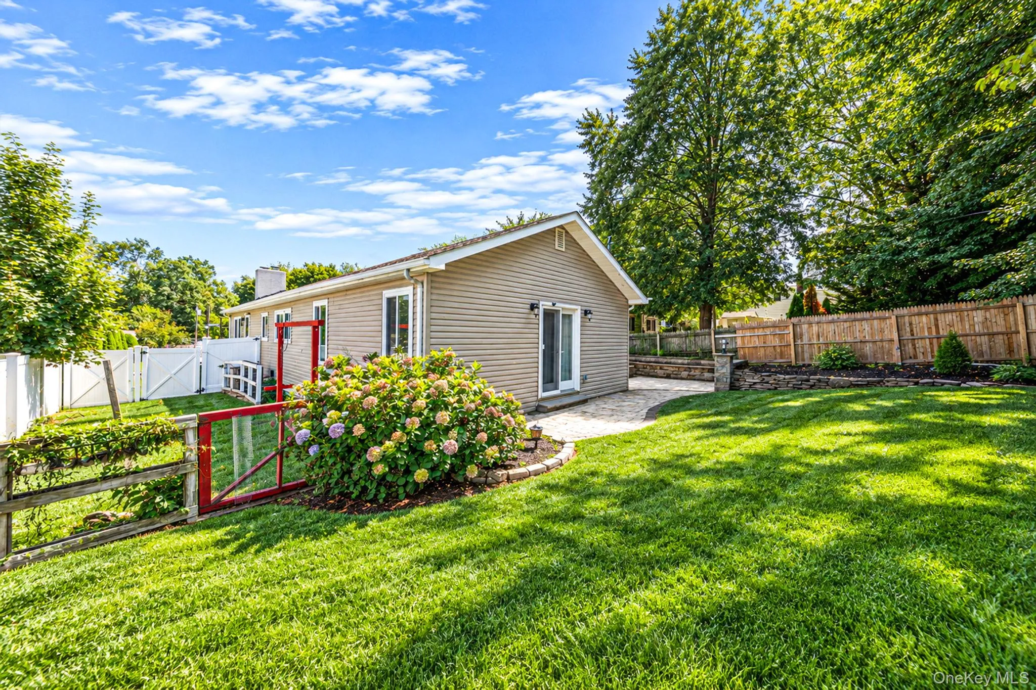 5 Willets Drive, Oyster Bay, NY, 3 Bedrooms Bedrooms, 9 Rooms Rooms,3 BathroomsBathrooms,Residential,For Rent,Willets,0,1048009 5 Willets Drive, Oyster Bay, NY, 3 Bedrooms Bedrooms, 9 Rooms Rooms,3 BathroomsBathrooms,Residential,For Rent,Willets,0,1048009