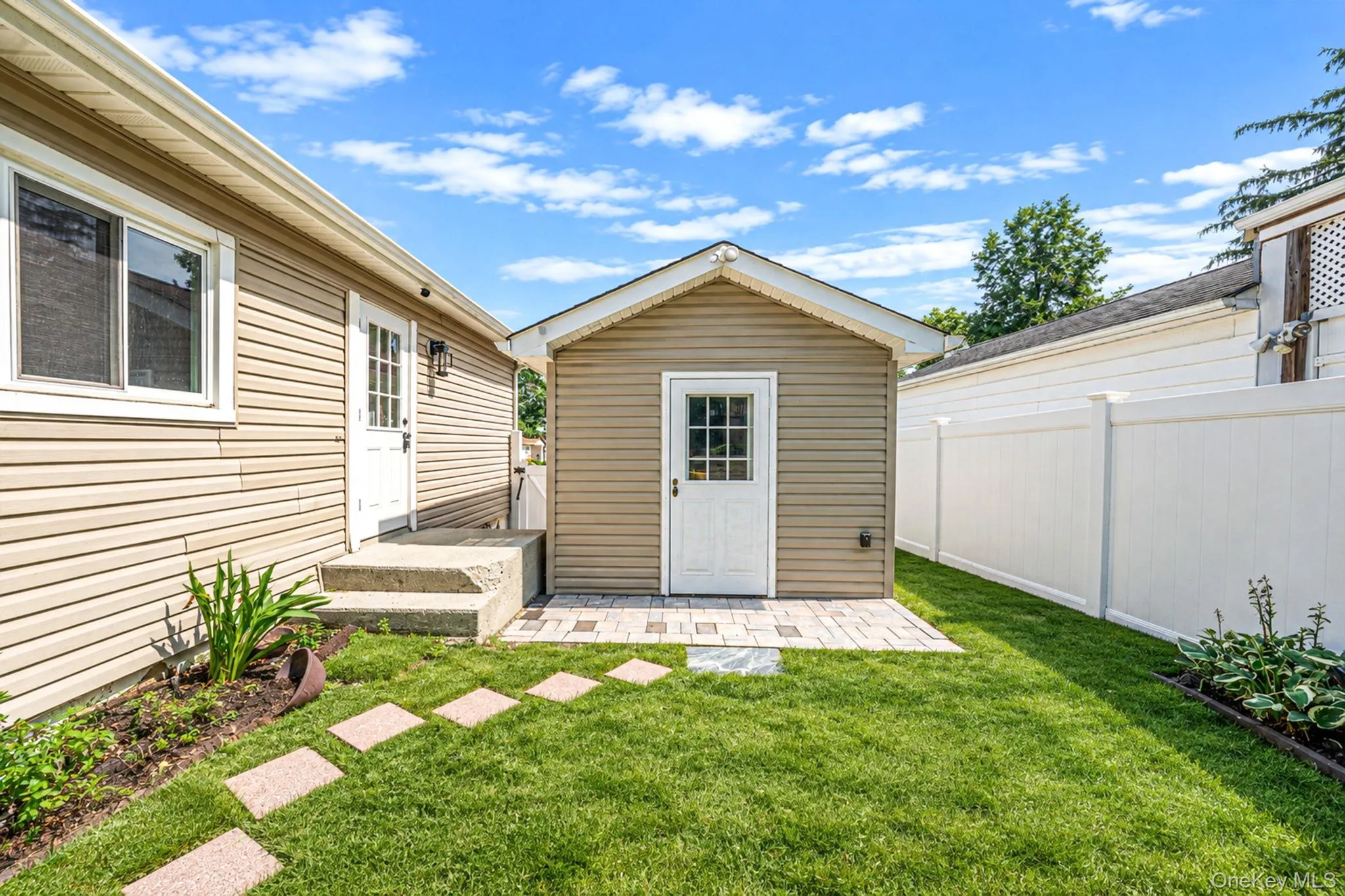 5 Willets Drive, Oyster Bay, NY, 3 Bedrooms Bedrooms, 9 Rooms Rooms,3 BathroomsBathrooms,Residential,For Rent,Willets,0,1048009 5 Willets Drive, Oyster Bay, NY, 3 Bedrooms Bedrooms, 9 Rooms Rooms,3 BathroomsBathrooms,Residential,For Rent,Willets,0,1048009