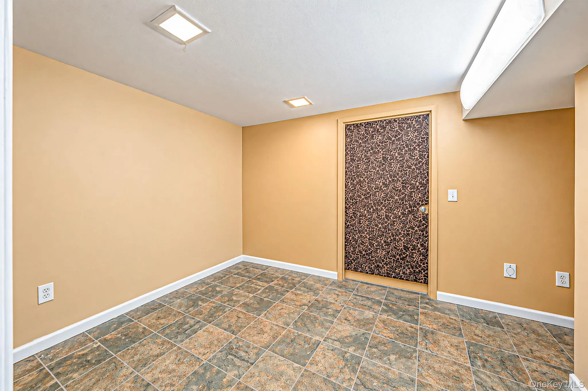 5 Willets Drive, Oyster Bay, NY, 3 Bedrooms Bedrooms, 9 Rooms Rooms,3 BathroomsBathrooms,Residential,For Rent,Willets,0,1048009 5 Willets Drive, Oyster Bay, NY, 3 Bedrooms Bedrooms, 9 Rooms Rooms,3 BathroomsBathrooms,Residential,For Rent,Willets,0,1048009