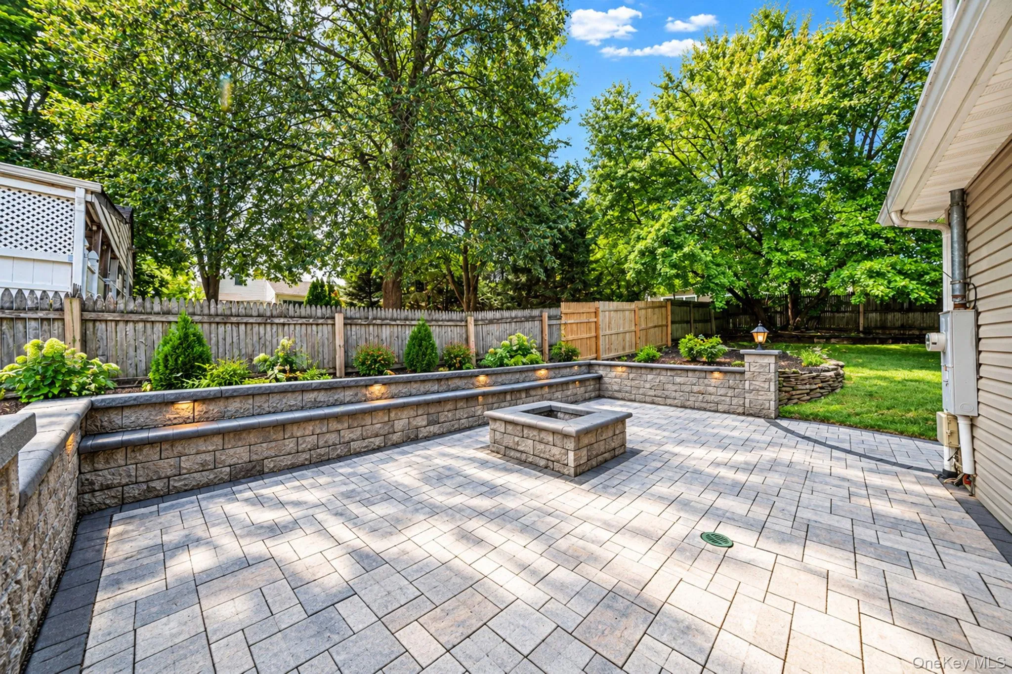 5 Willets Drive, Oyster Bay, NY, 3 Bedrooms Bedrooms, 9 Rooms Rooms,3 BathroomsBathrooms,Residential,For Rent,Willets,0,1048009 5 Willets Drive, Oyster Bay, NY, 3 Bedrooms Bedrooms, 9 Rooms Rooms,3 BathroomsBathrooms,Residential,For Rent,Willets,0,1048009