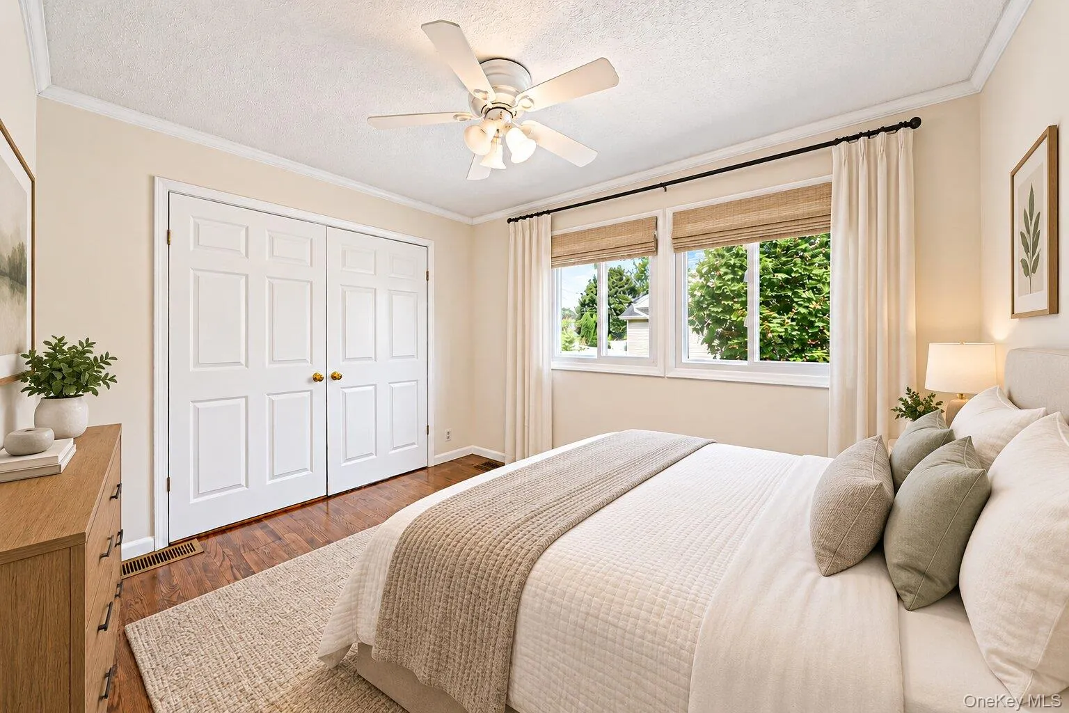 5 Willets Drive, Oyster Bay, NY, 3 Bedrooms Bedrooms, 9 Rooms Rooms,3 BathroomsBathrooms,Residential,For Rent,Willets,0,1048009 5 Willets Drive, Oyster Bay, NY, 3 Bedrooms Bedrooms, 9 Rooms Rooms,3 BathroomsBathrooms,Residential,For Rent,Willets,0,1048009