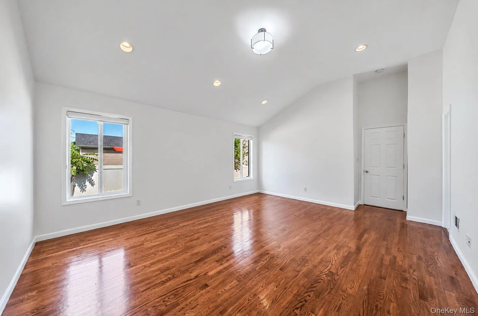 5 Willets Drive, Oyster Bay, NY, 3 Bedrooms Bedrooms, 9 Rooms Rooms,3 BathroomsBathrooms,Residential,For Rent,Willets,0,1048009 5 Willets Drive, Oyster Bay, NY, 3 Bedrooms Bedrooms, 9 Rooms Rooms,3 BathroomsBathrooms,Residential,For Rent,Willets,0,1048009