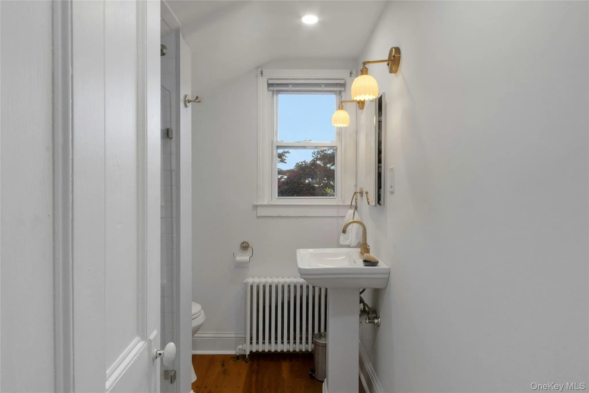 115 Larchdale Avenue, Clarkstown, NY, 3 Bedrooms Bedrooms, 7 Rooms Rooms,2 BathroomsBathrooms,Residential Lease,For Rent,Larchdale,0,1048011 115 Larchdale Avenue, Clarkstown, NY, 3 Bedrooms Bedrooms, 7 Rooms Rooms,2 BathroomsBathrooms,Residential Lease,For Rent,Larchdale,0,1048011