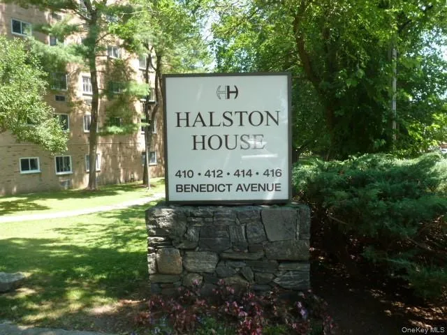 416 Benedict Avenue, Greenburgh, NY, 2 Bedrooms Bedrooms, 4 Rooms Rooms,1 BathroomBathrooms,Residential Lease,For Rent,Benedict,0,1048012 416 Benedict Avenue, Greenburgh, NY, 2 Bedrooms Bedrooms, 4 Rooms Rooms,1 BathroomBathrooms,Residential Lease,For Rent,Benedict,0,1048012