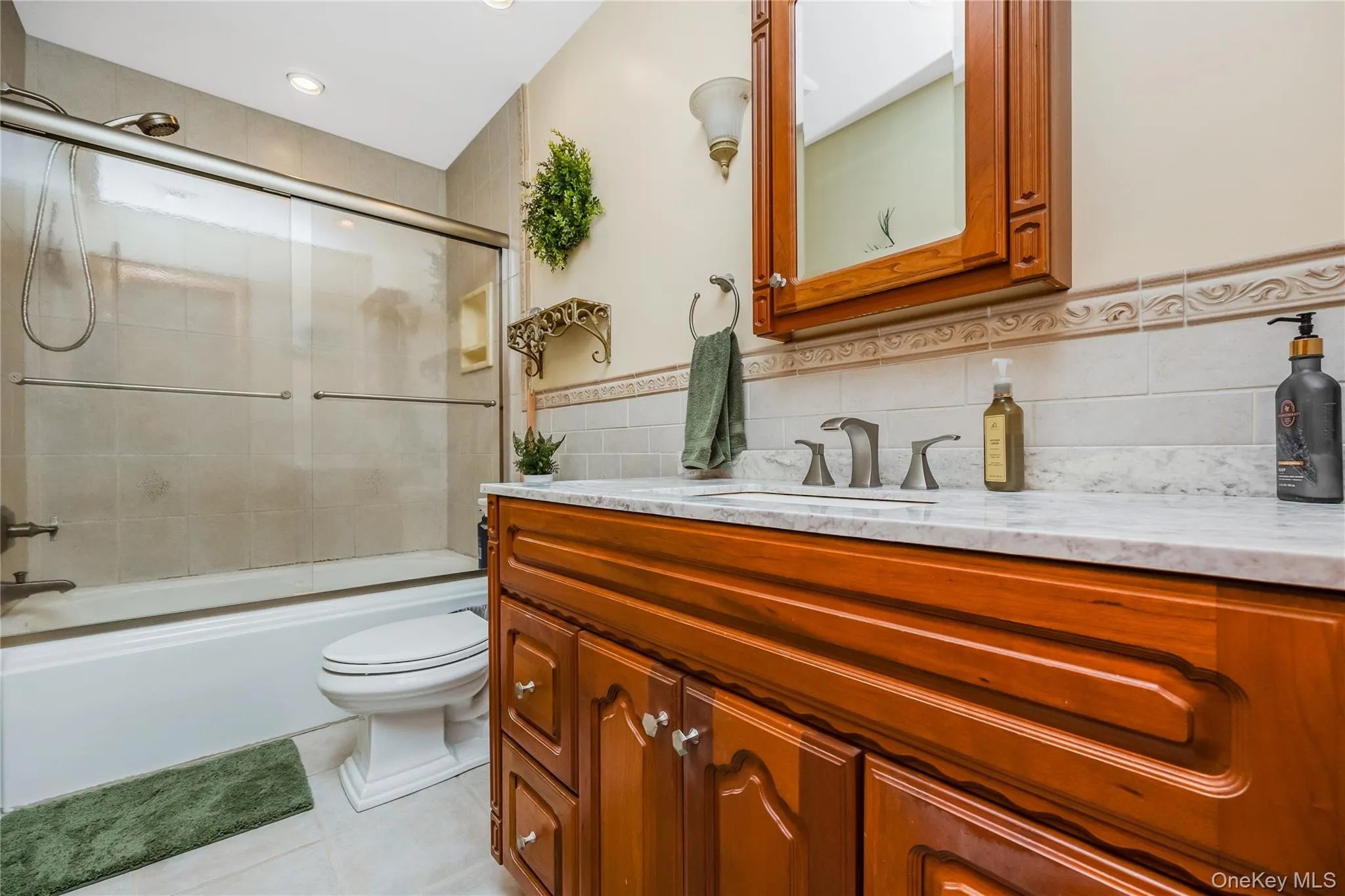 60 Jaycox Avenue, Islip, NY, 4 Bedrooms Bedrooms, 8 Rooms Rooms,2 BathroomsBathrooms,Residential,For Rent,Jaycox,0,1048018 60 Jaycox Avenue, Islip, NY, 4 Bedrooms Bedrooms, 8 Rooms Rooms,2 BathroomsBathrooms,Residential,For Rent,Jaycox,0,1048018