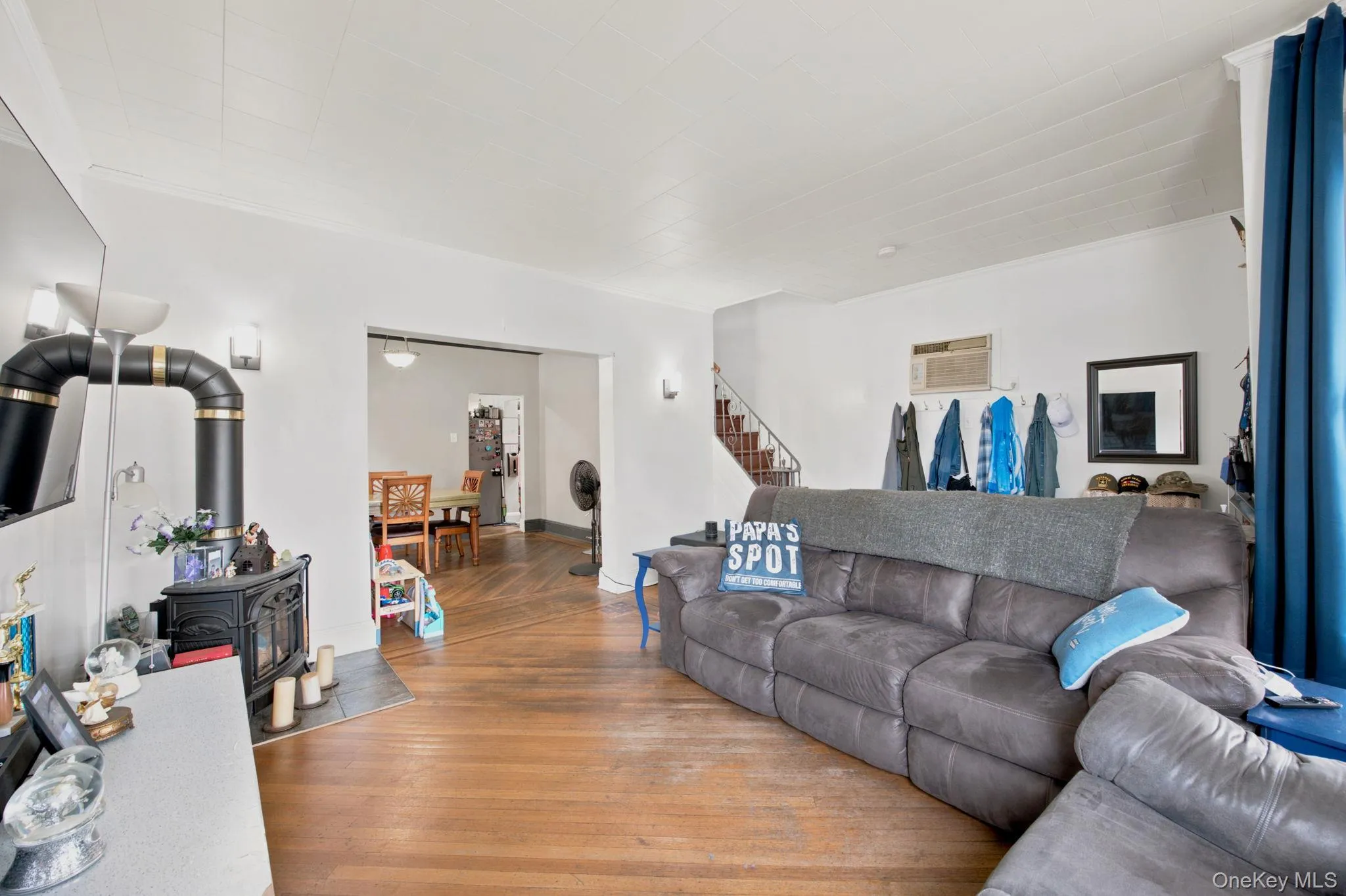 93-27 92nd Avenue, New York, NY, 4 Bedrooms Bedrooms, 7 Rooms Rooms,1 BathroomBathrooms,Residential,For Rent,92nd,0,1048019 93-27 92nd Avenue, New York, NY, 4 Bedrooms Bedrooms, 7 Rooms Rooms,1 BathroomBathrooms,Residential,For Rent,92nd,0,1048019