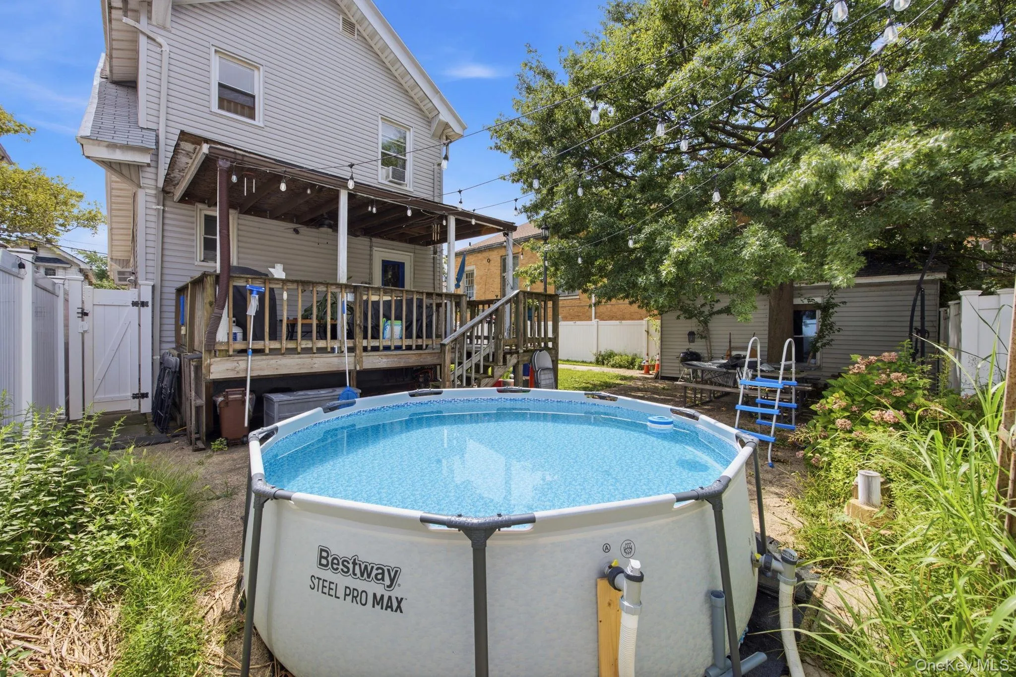 93-27 92nd Avenue, New York, NY, 4 Bedrooms Bedrooms, 7 Rooms Rooms,1 BathroomBathrooms,Residential,For Rent,92nd,0,1048019 93-27 92nd Avenue, New York, NY, 4 Bedrooms Bedrooms, 7 Rooms Rooms,1 BathroomBathrooms,Residential,For Rent,92nd,0,1048019